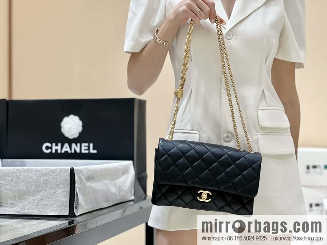 CHANEL 22k autumn and winter high-end ready-to-wear series small gold pillar adjustment bag AS3609