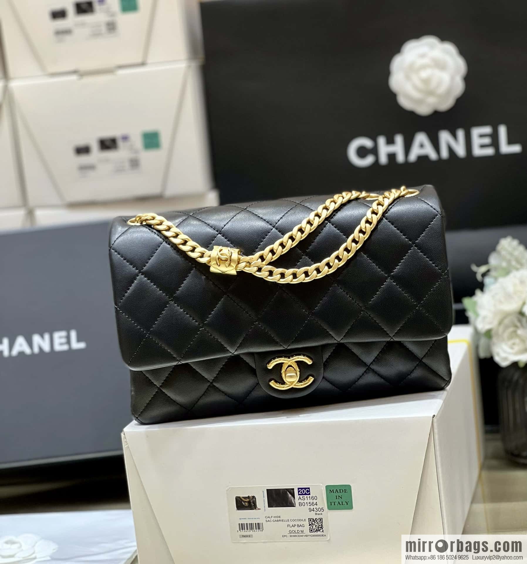 CHANEL 22k autumn and winter high-end ready-to-wear series small gold pillar adjustment bag AS3609