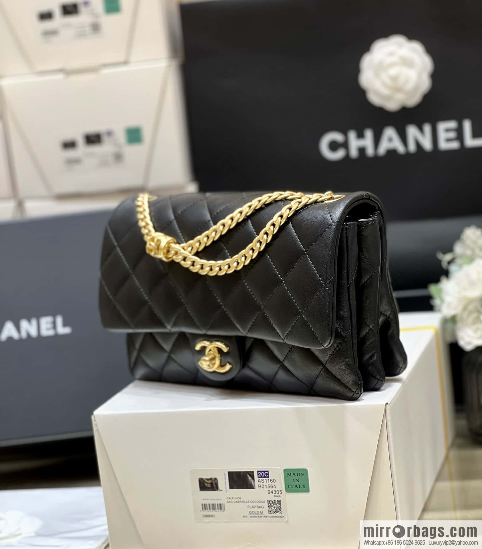 CHANEL 22k autumn and winter high-end ready-to-wear series small gold pillar adjustment bag AS3609