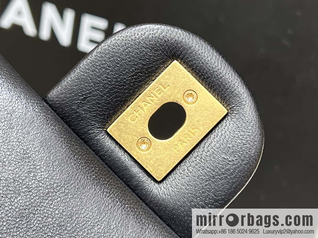 CHANEL 22k autumn and winter high-end ready-to-wear series small gold pillar adjustment bag AS3609
