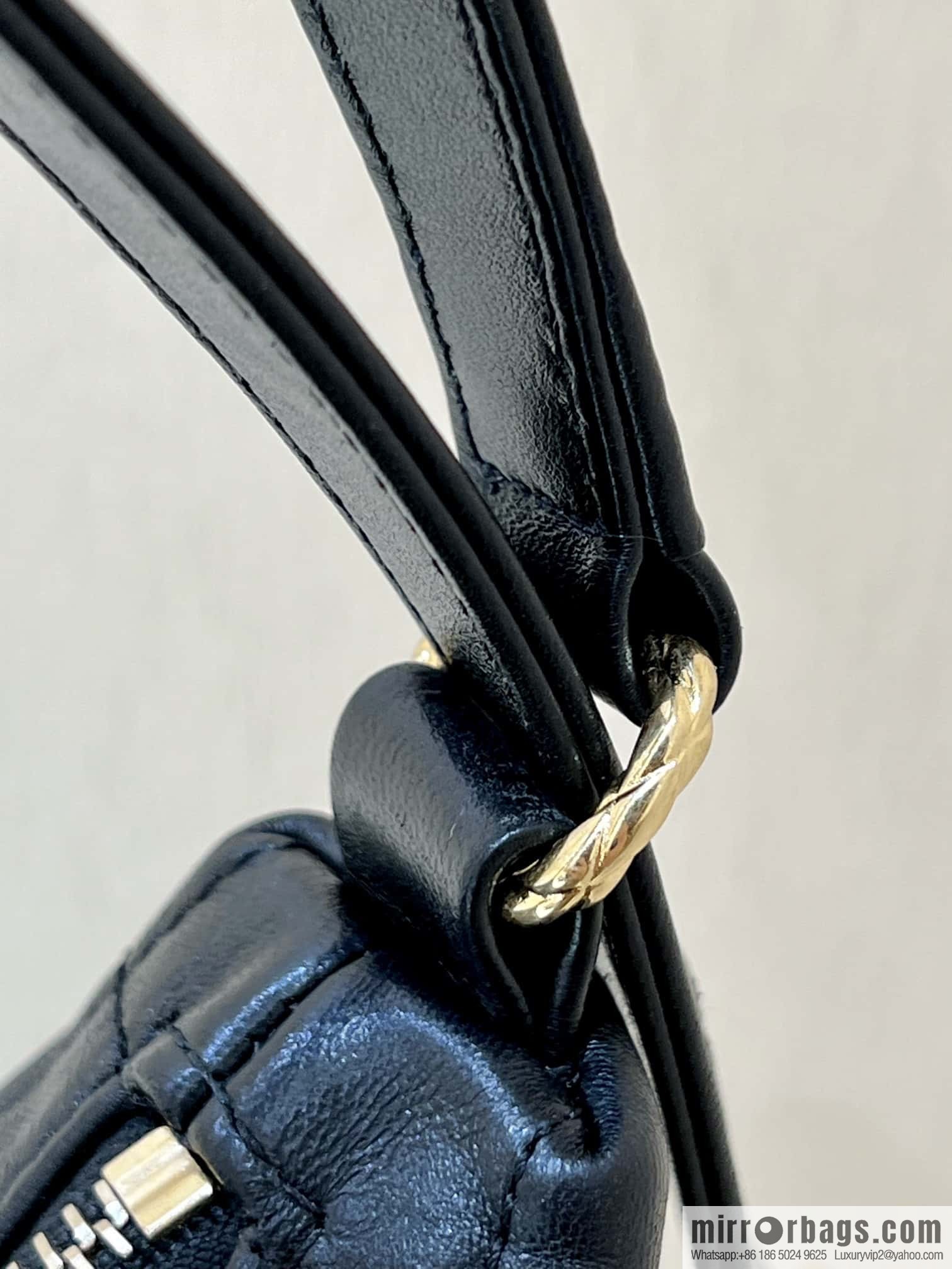 CHANEL 22B Fairy dual-purpose Hobo bag AS3487