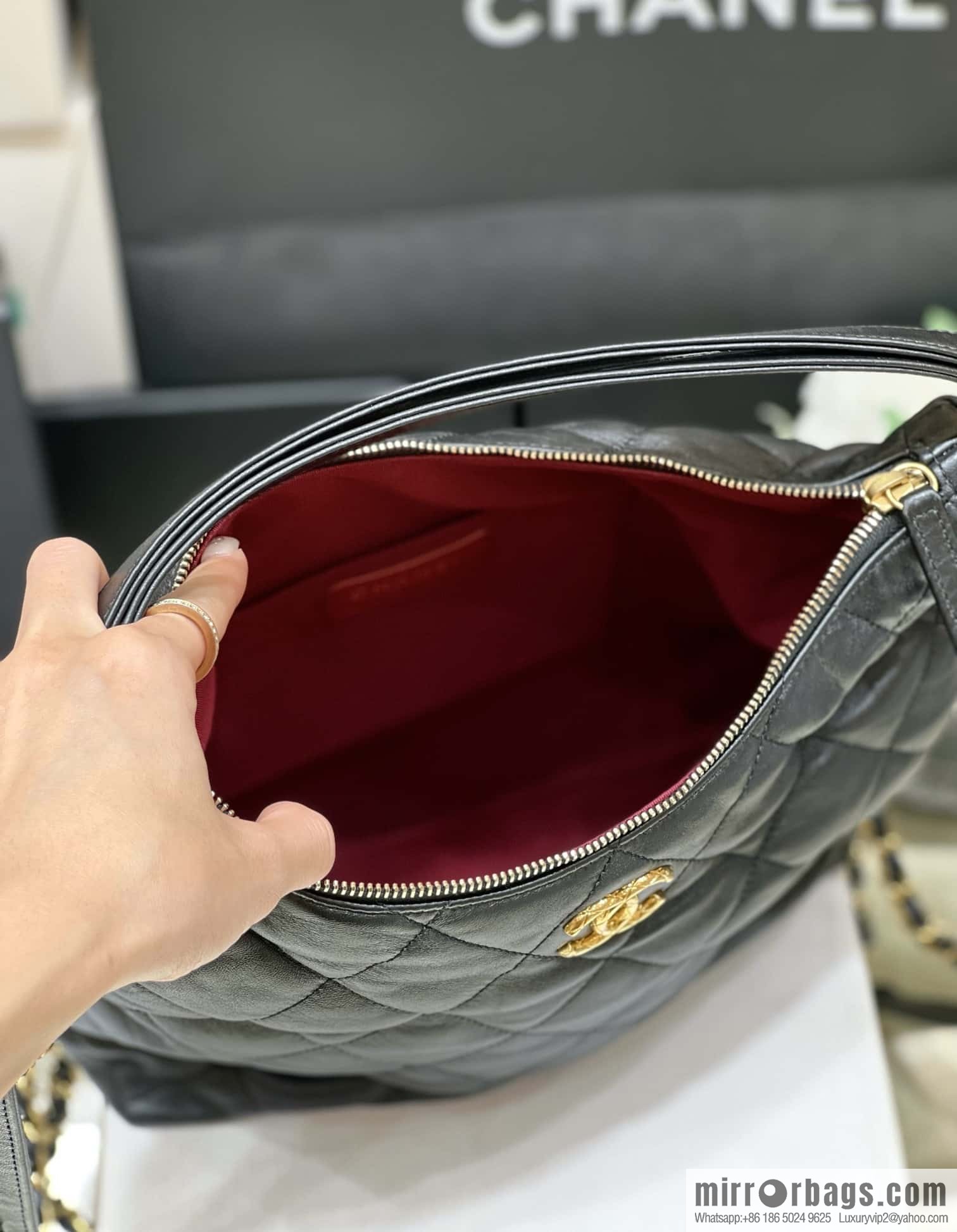 CHANEL 22B Fairy dual-purpose Hobo bag AS3487