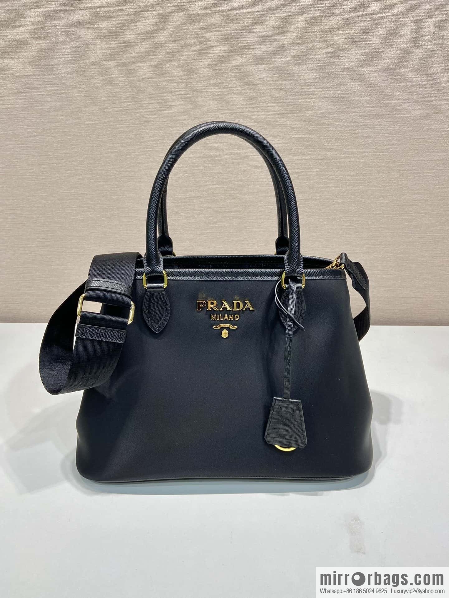 Prada Vintage tote bag 🎉 1BA173 L