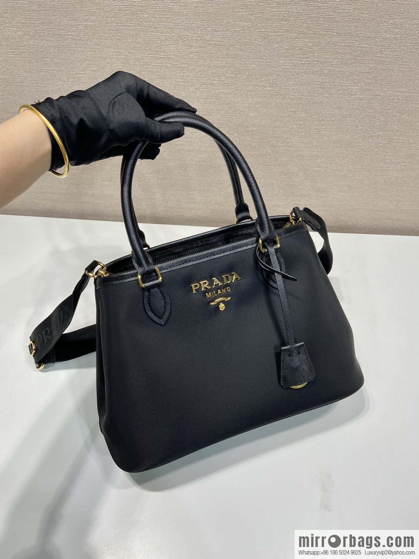 Prada Vintage tote bag 🎉 1BA173 L