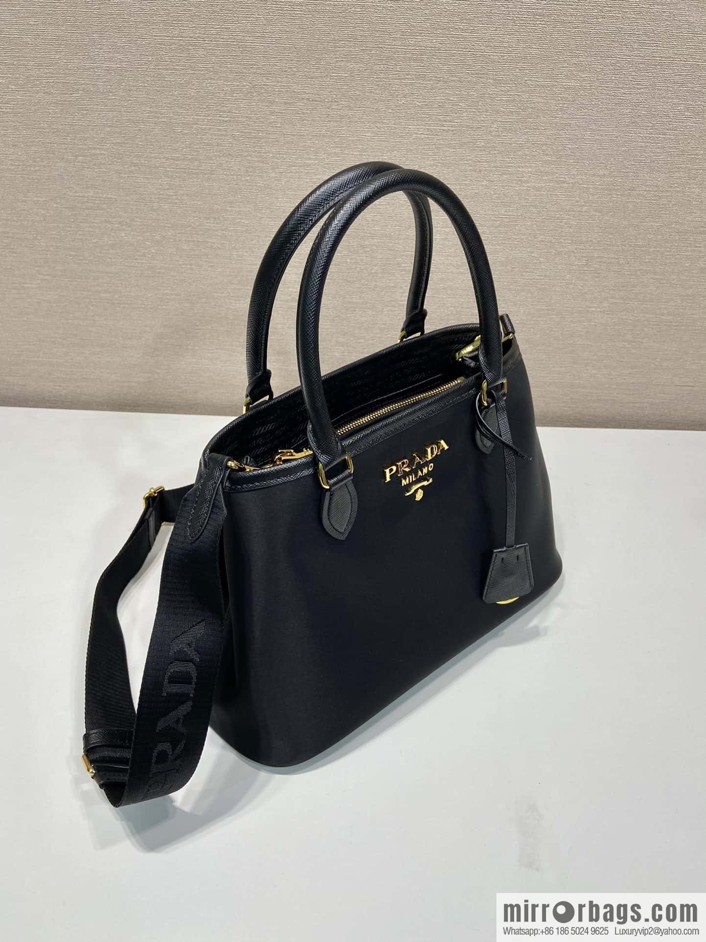 Prada Vintage tote bag 🎉 1BA173 L