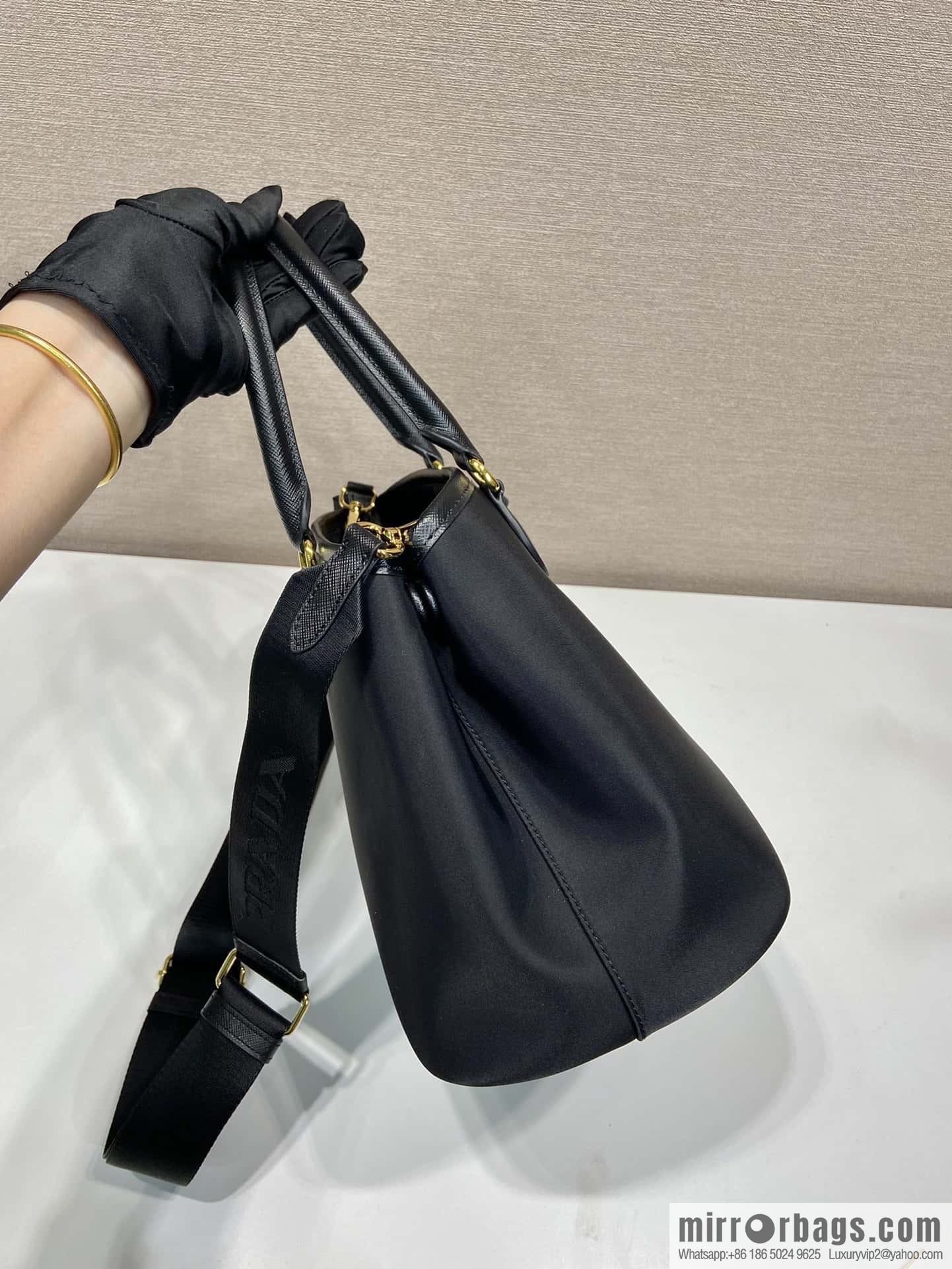 Prada Vintage tote bag 🎉 1BA173 L