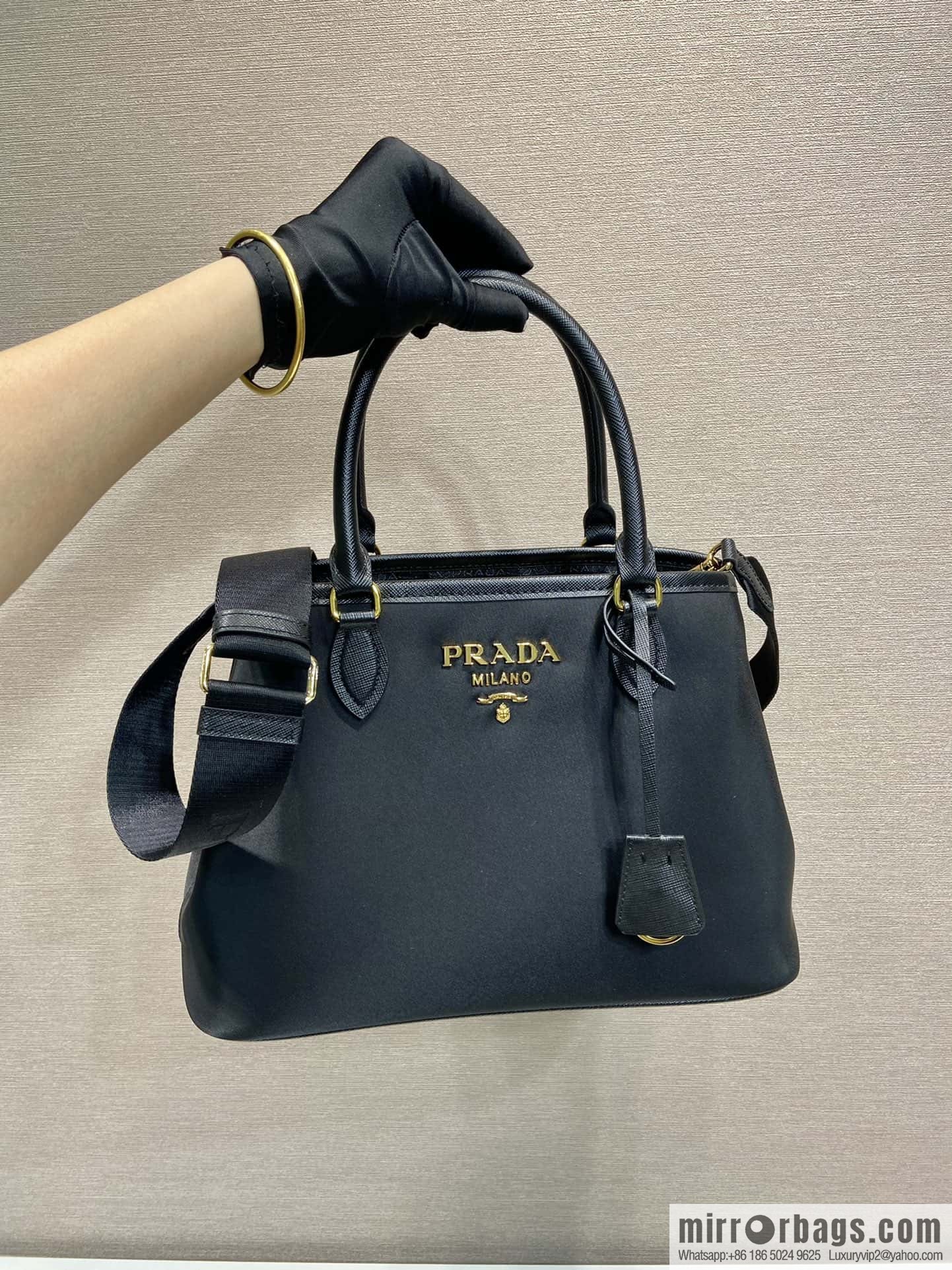 Prada Vintage tote bag 🎉 1BA173 L