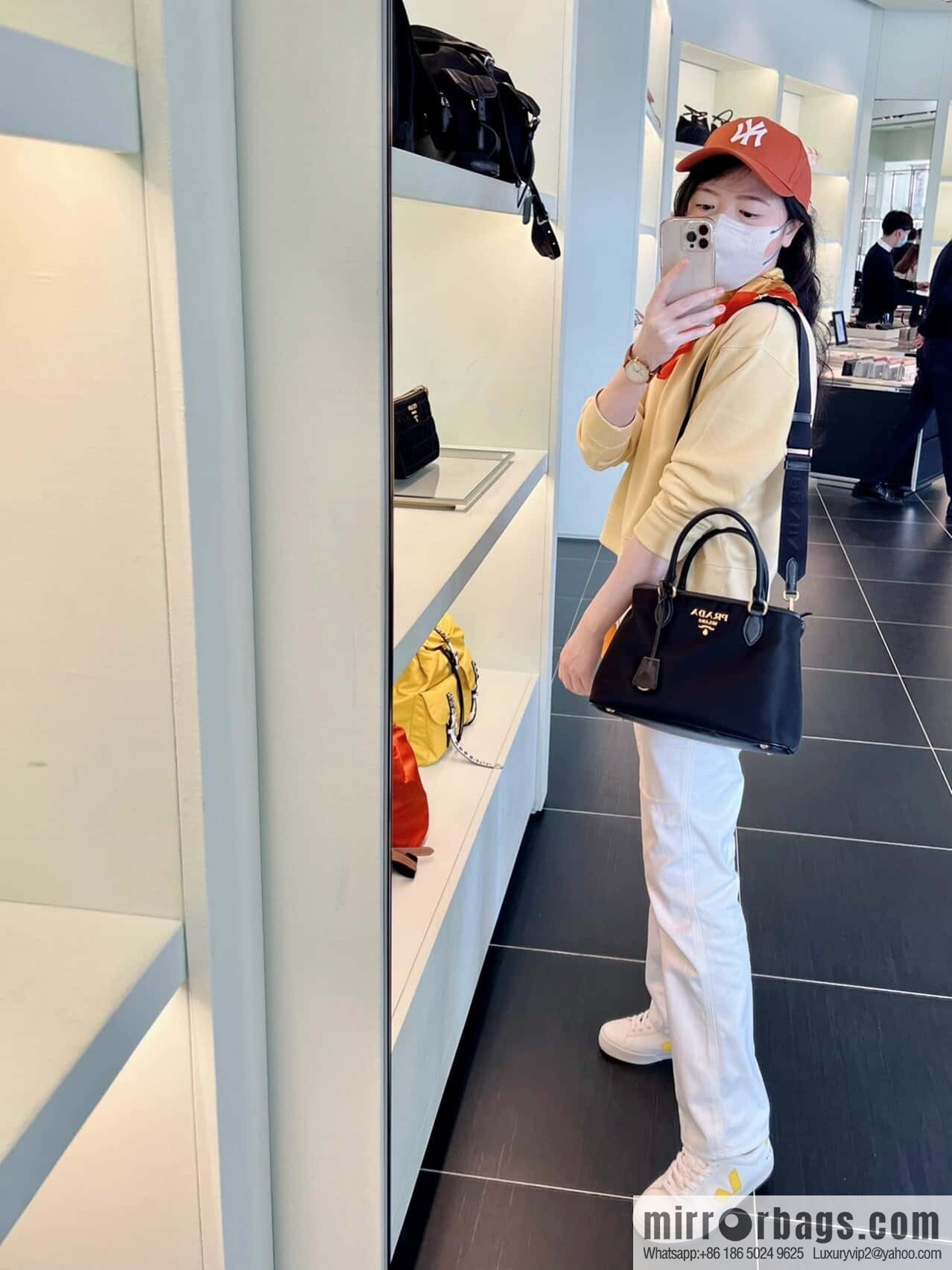 Prada Vintage tote bag 🎉 1BA172 S
