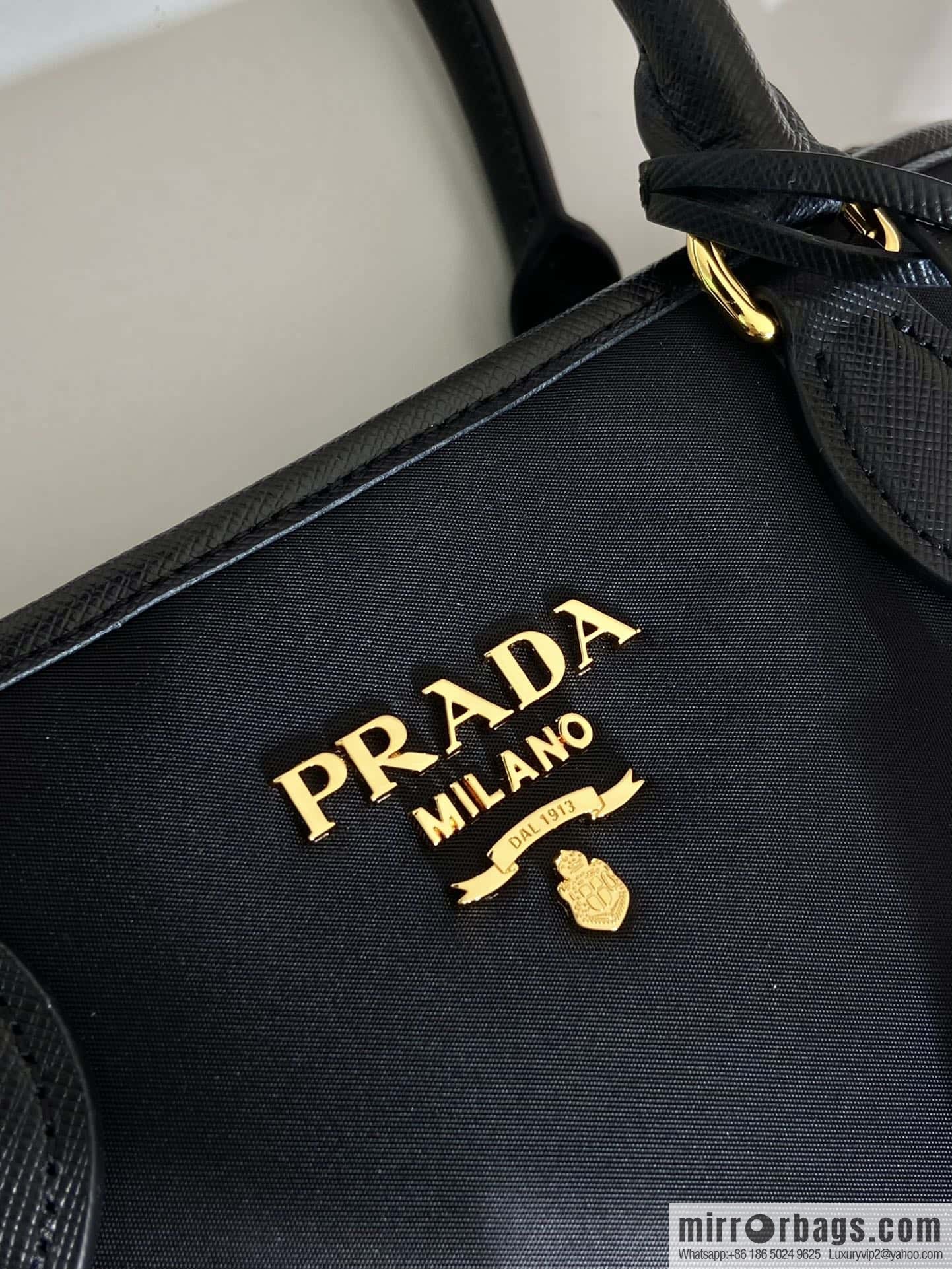 Prada Vintage tote bag 🎉 1BA172 S