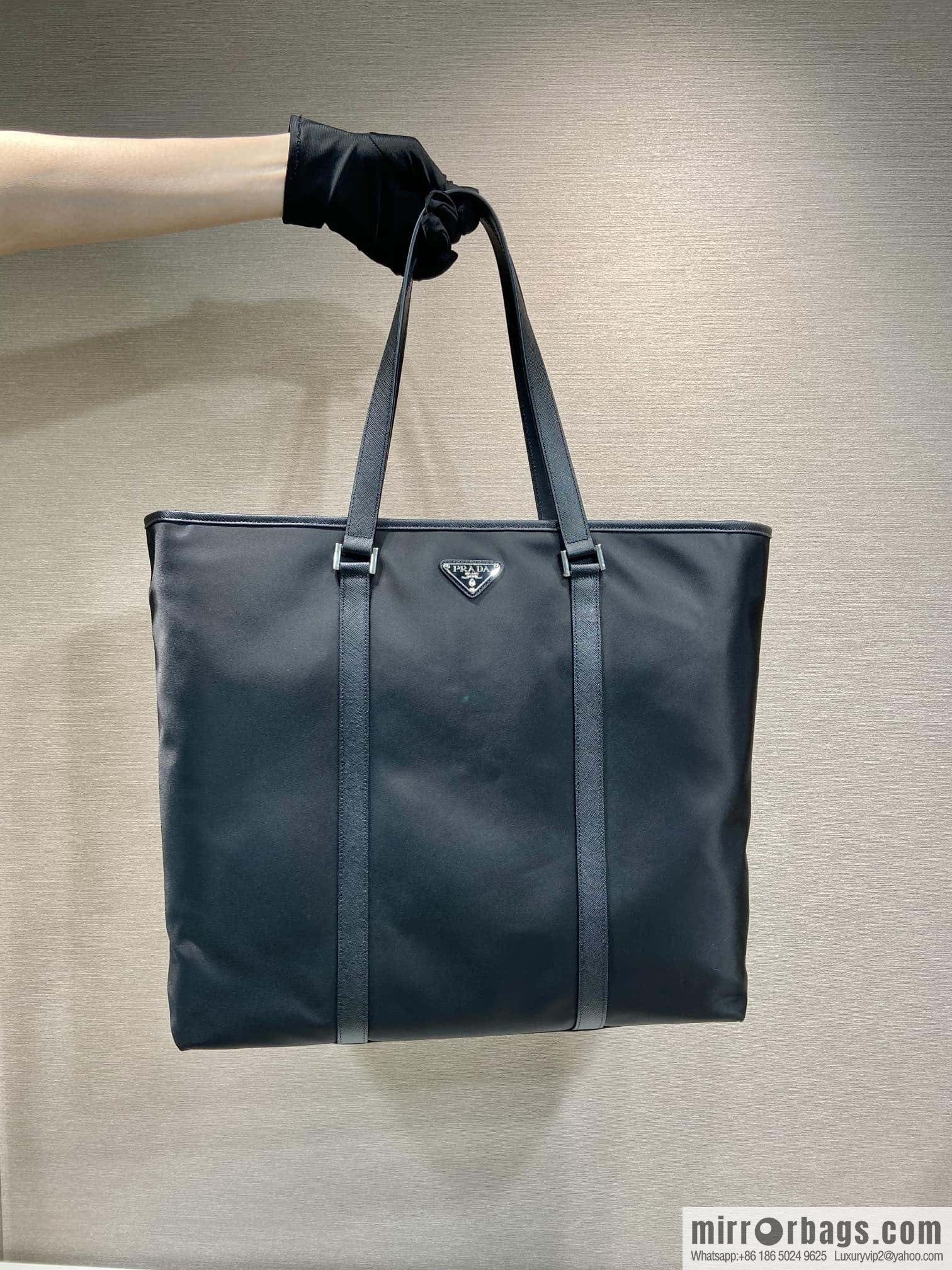 PRADA new tote bag 🎉 2VG112