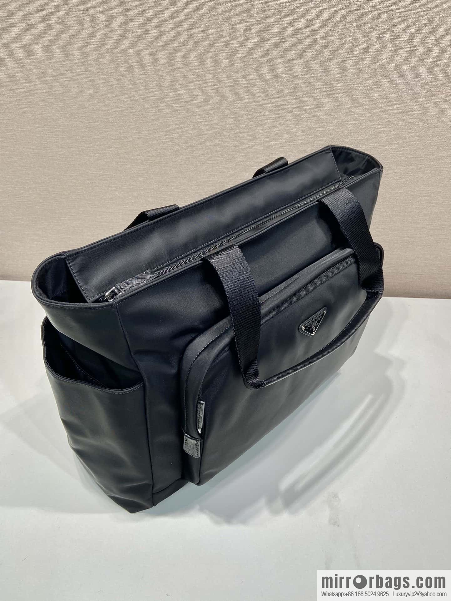 PRADA new tote bag 🎉 2VG097