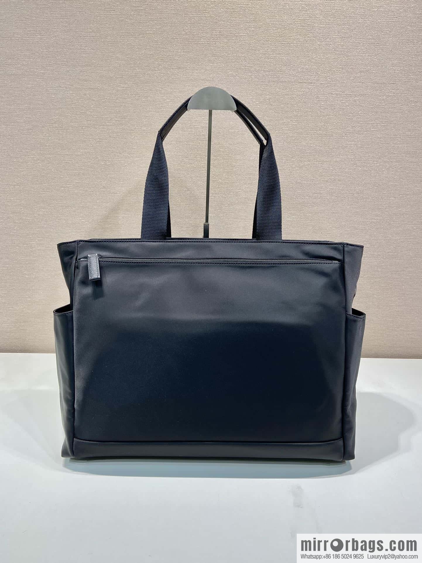 PRADA new tote bag 🎉 2VG097