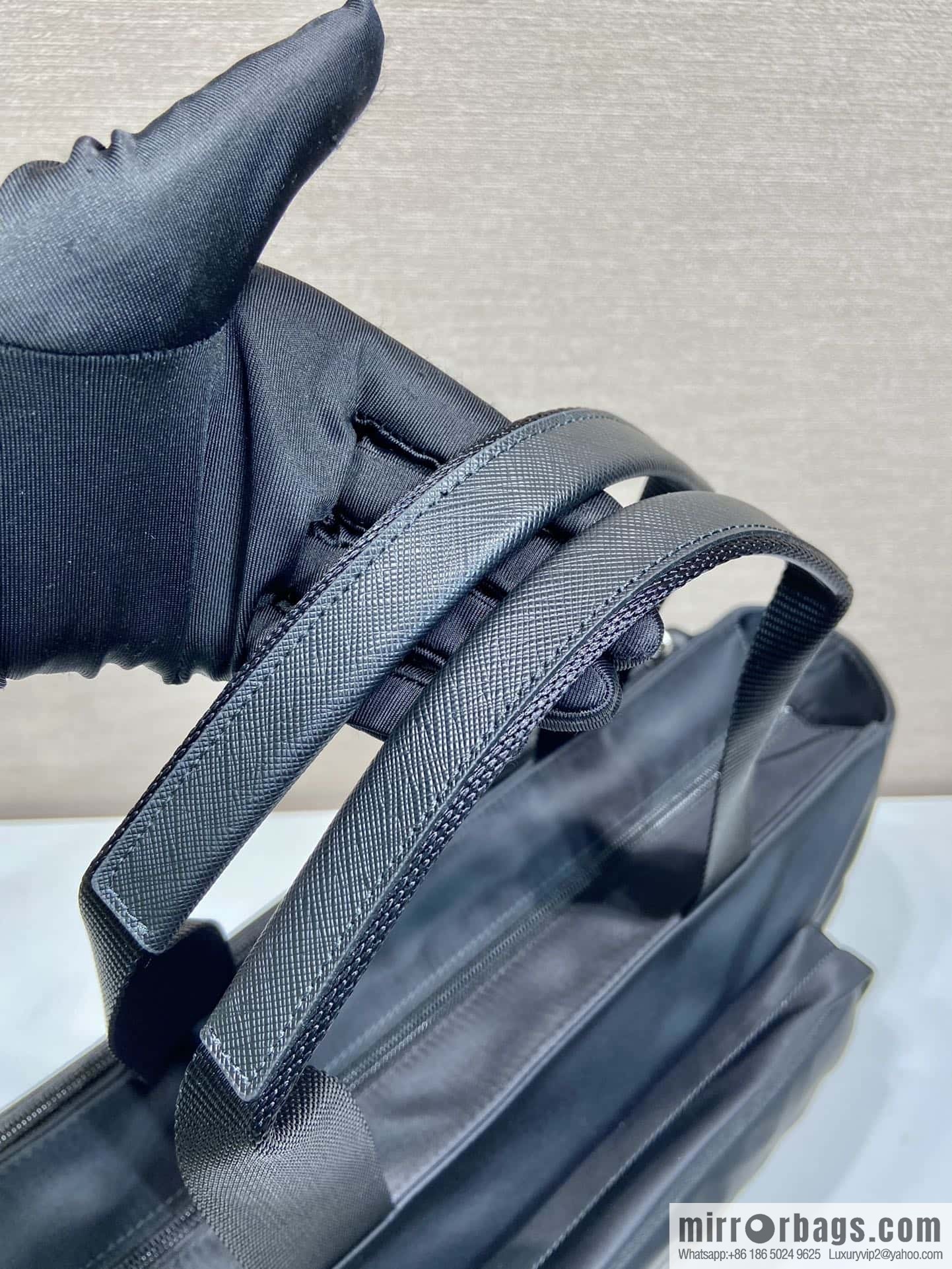 PRADA new tote bag 🎉 2VG097