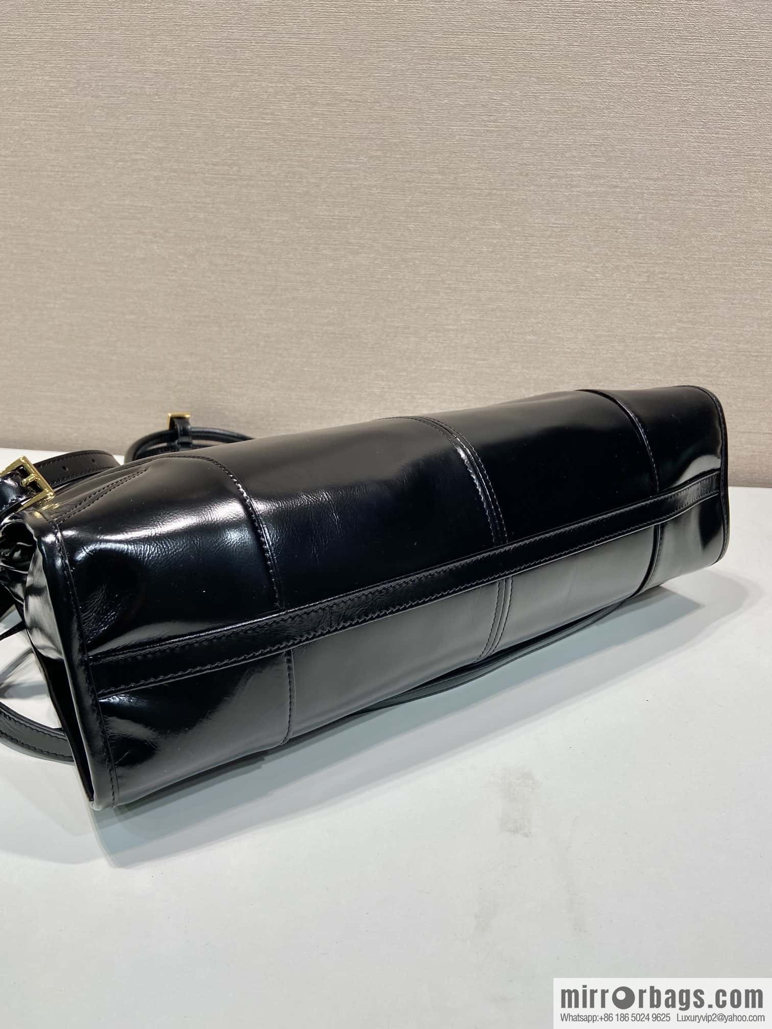 PRADA LusSolf oil wax leather crossbody bag 🎉 1BA433 large