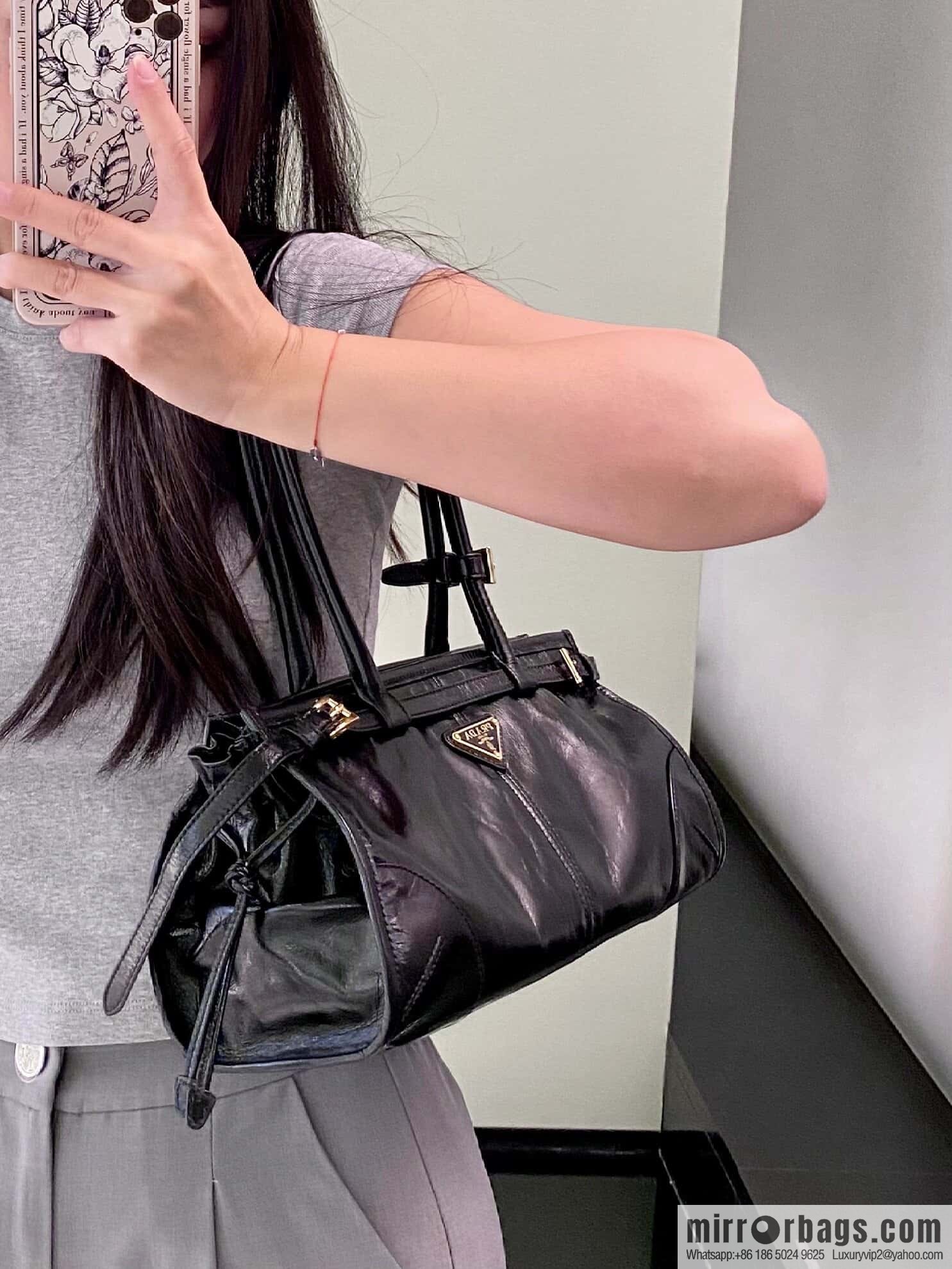 PRADA LusSolf oil wax leather crossbody bag 🎉 1BA426S