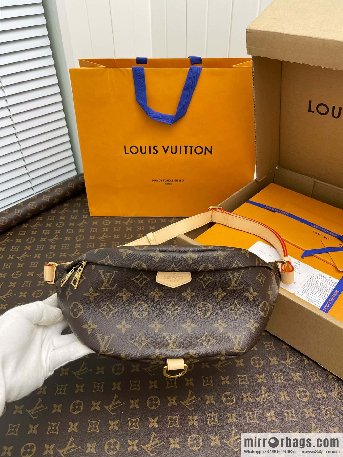 LV BUMBAG monogram fanny pack M43644