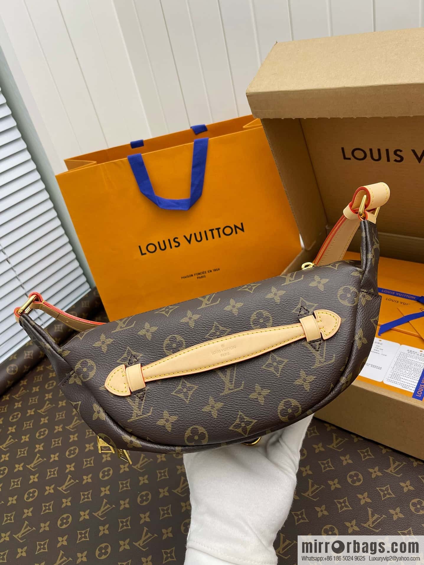 LV BUMBAG monogram fanny pack M43644
