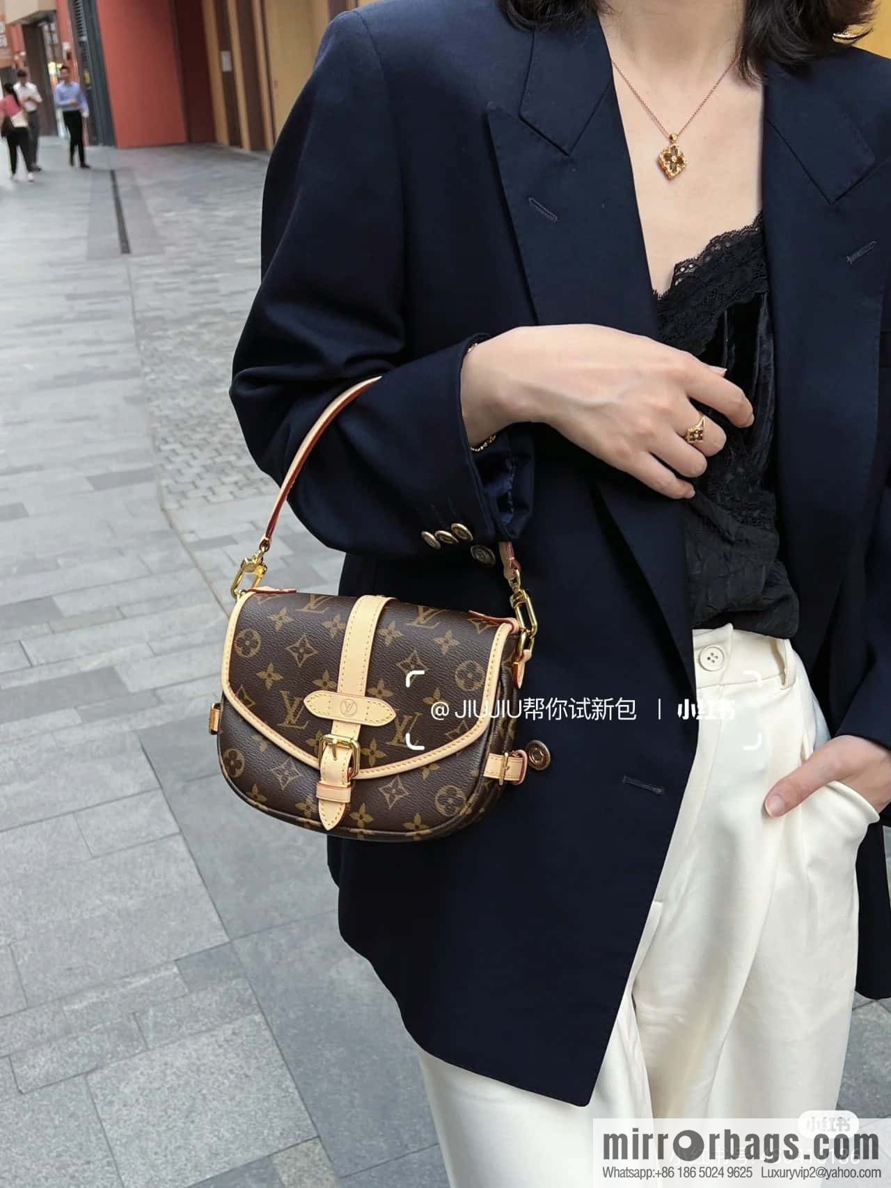 LV M46740 SAUMUR BB Gemini series handbag