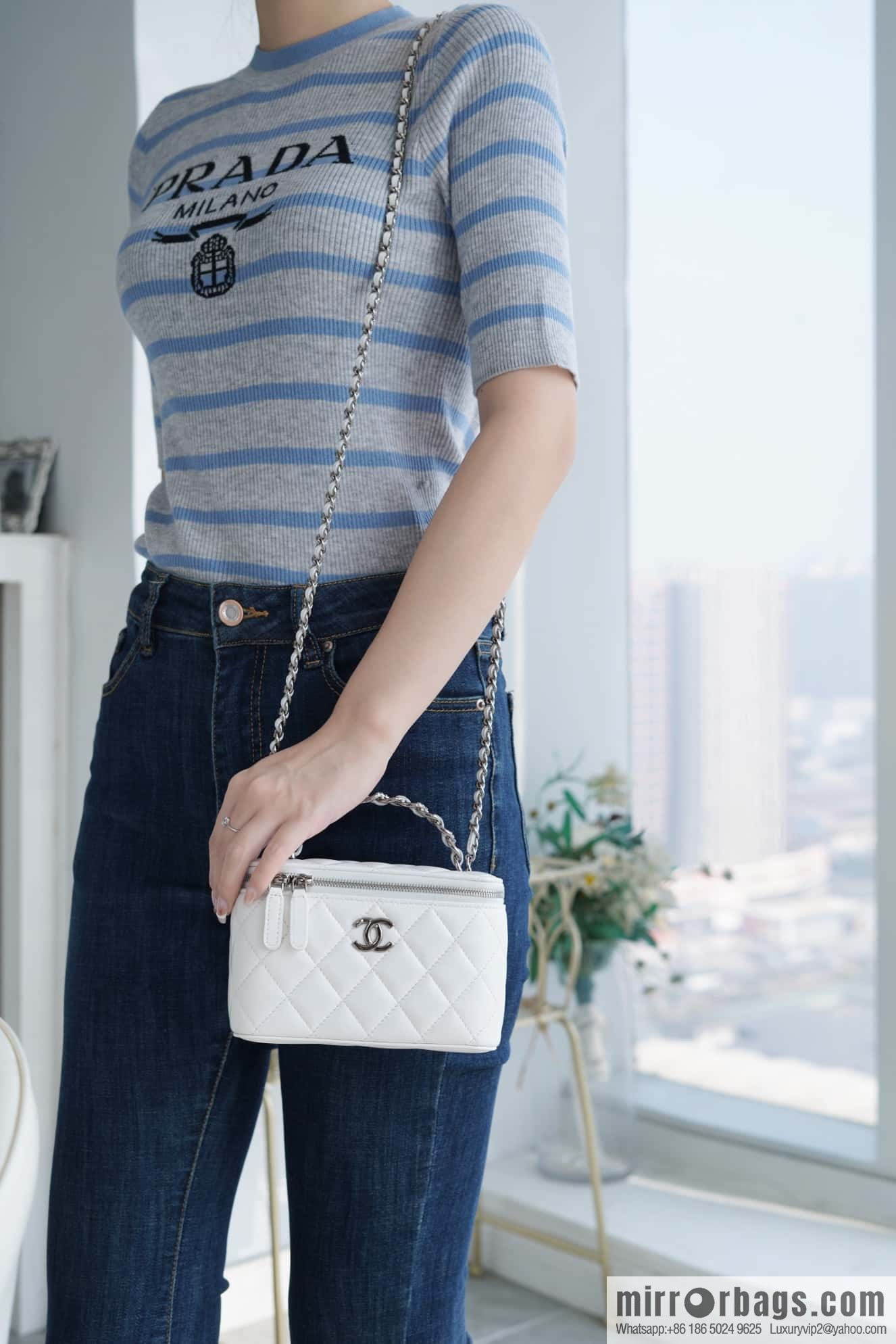 CHANEL 23K Rhinestone handle long box AP3593 B14291 10601