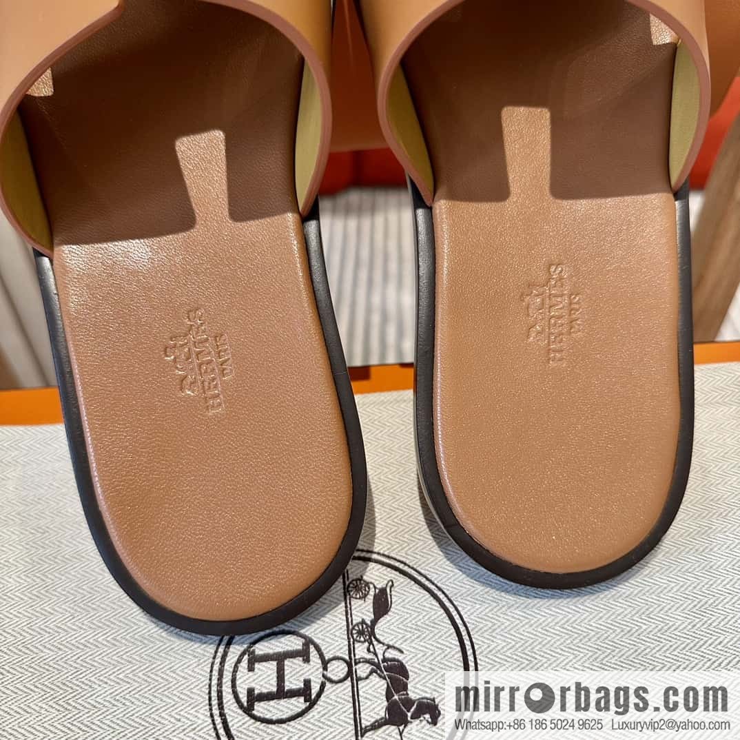 Hermès Men's Slippers