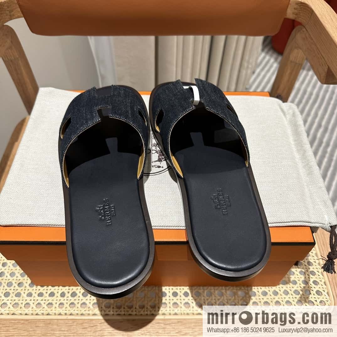 Hermès Men's Slippers