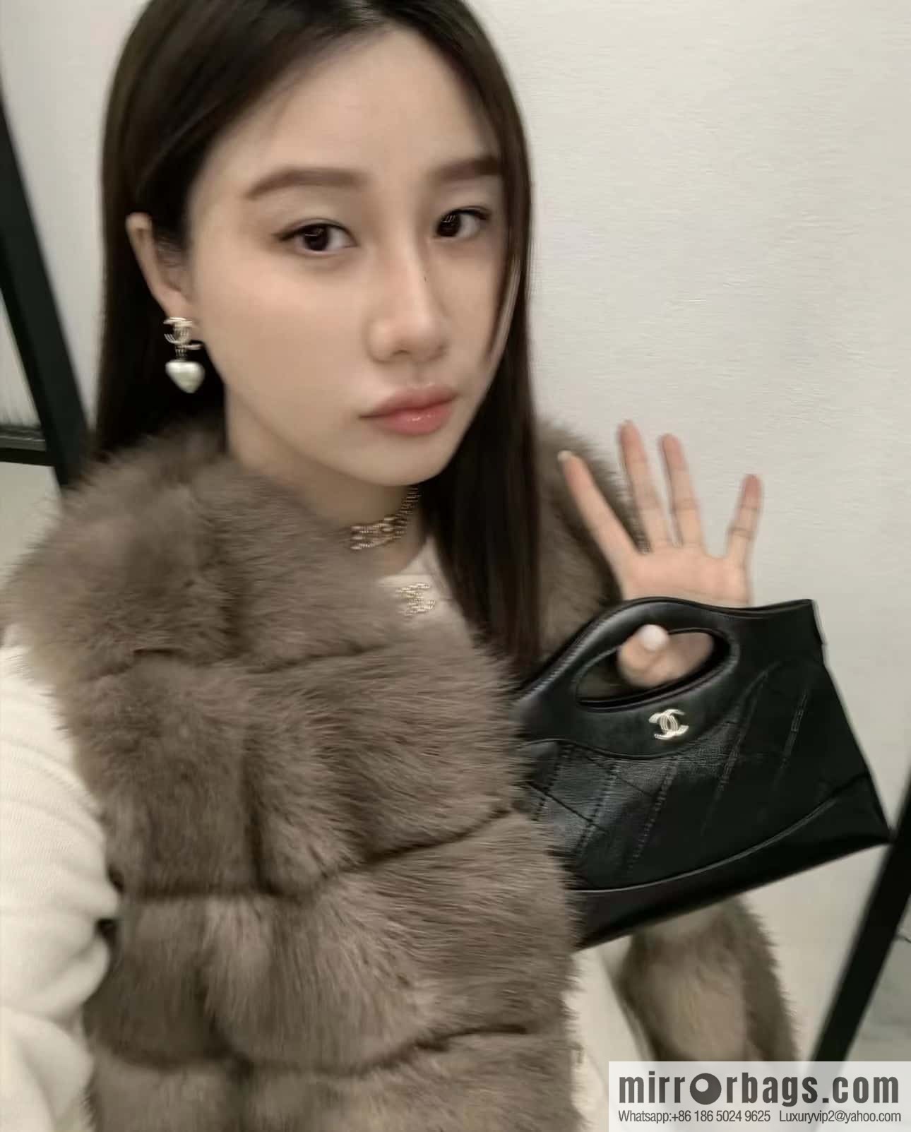 CHANEL 24C Early Spring Holiday Series 31bag nano AS3656