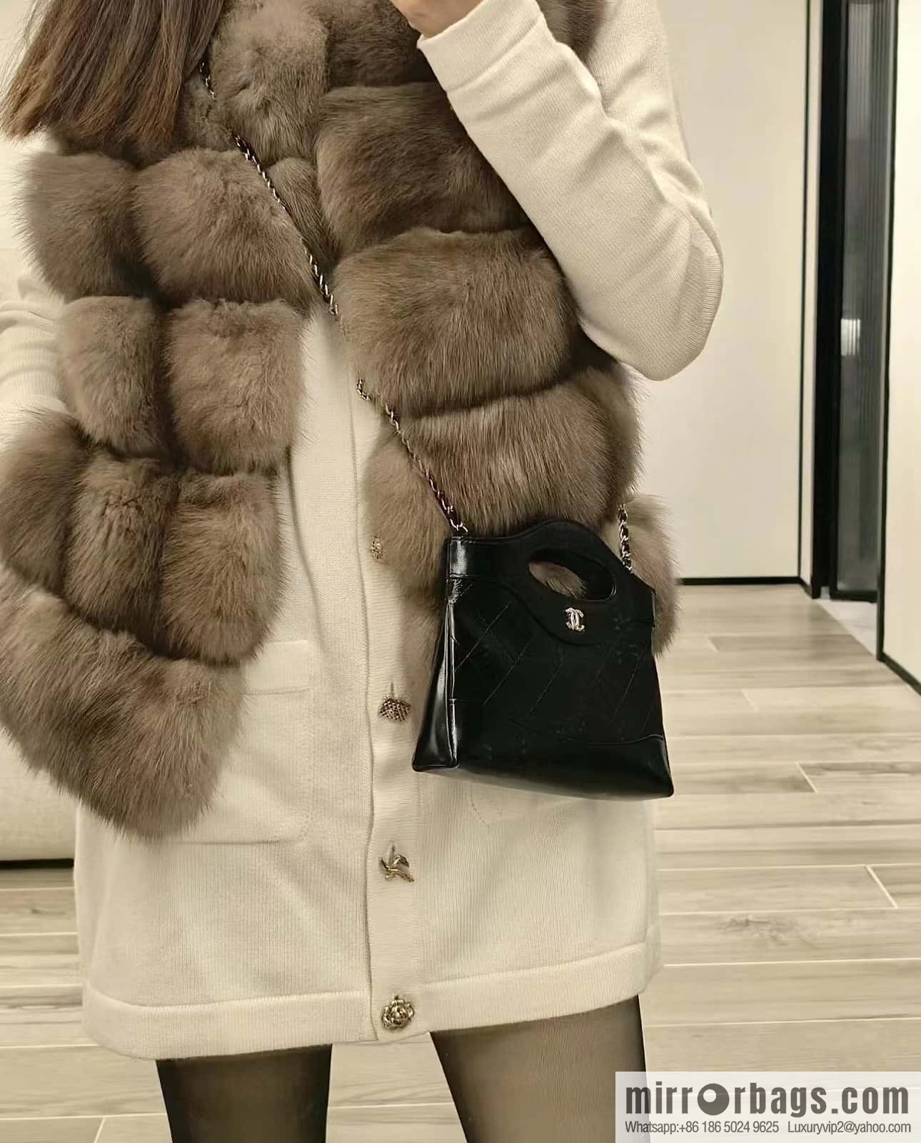 CHANEL 24C Early Spring Holiday Series 31bag nano AS3656