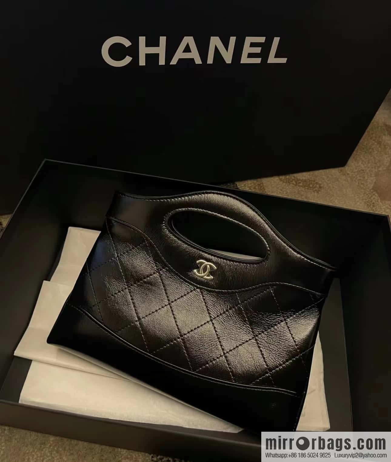 CHANEL 24C Early Spring Holiday Series 31bag nano AS3656