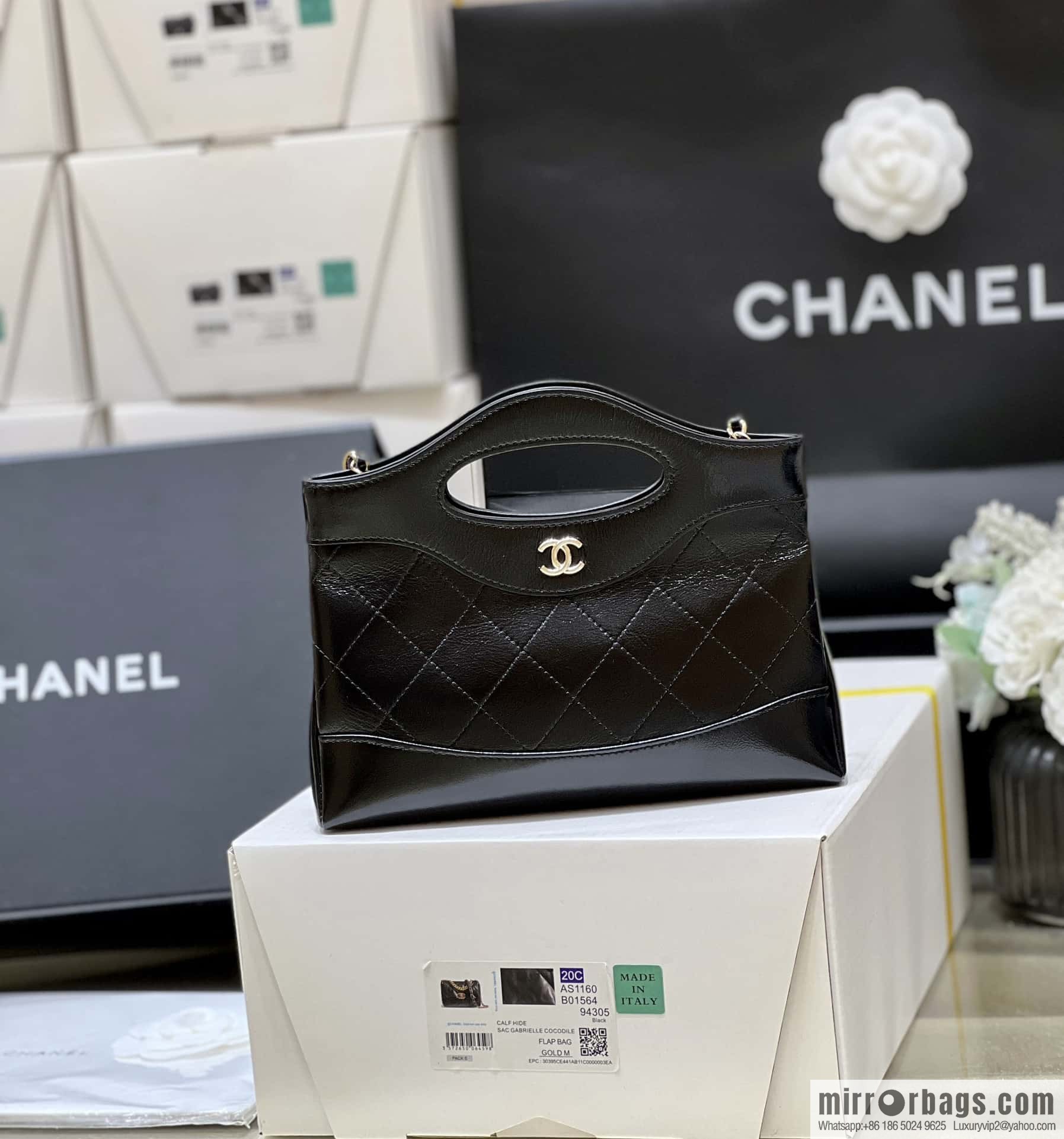 CHANEL 24C Early Spring Holiday Series 31bag nano AS3656