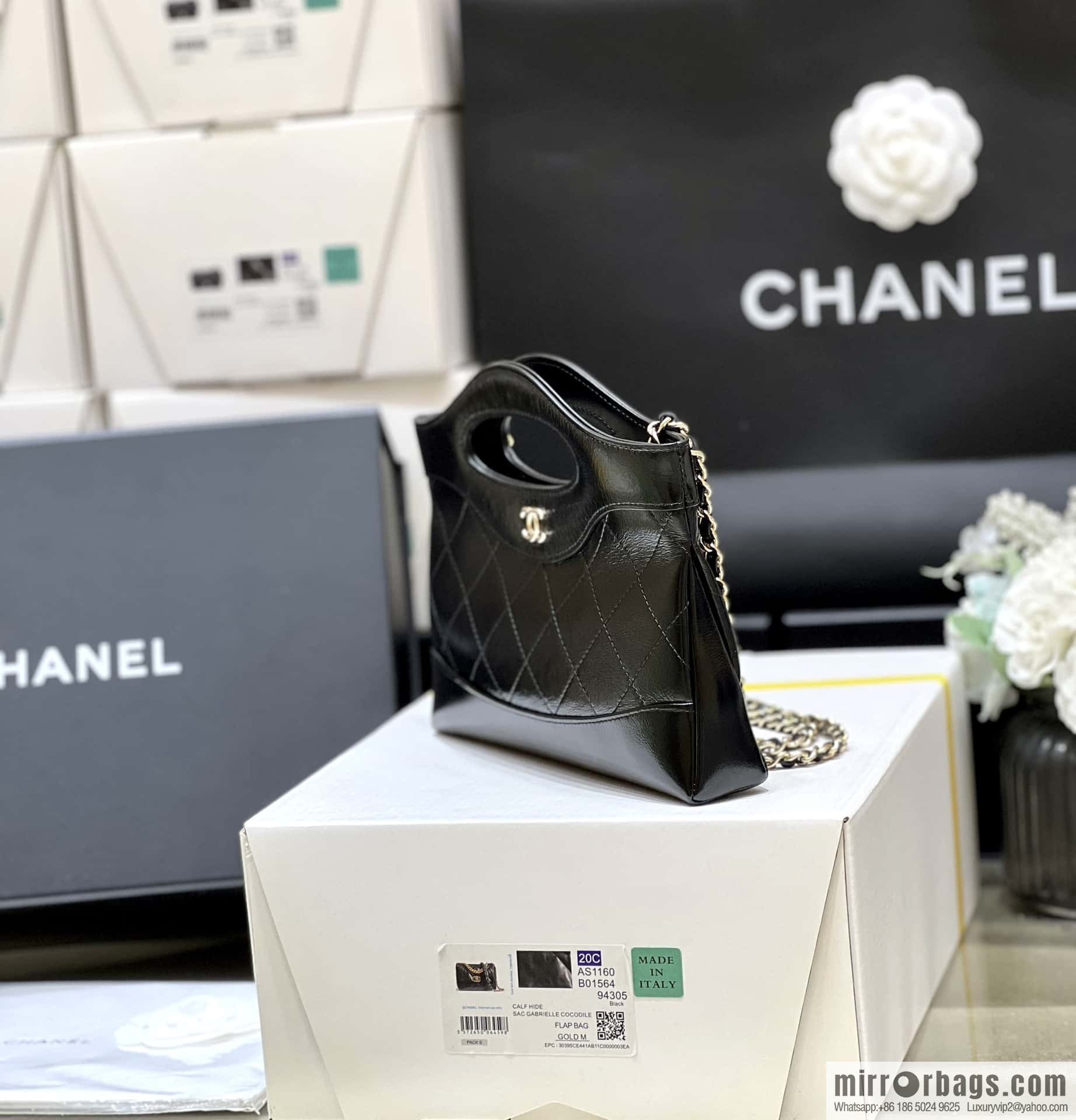 CHANEL 24C Early Spring Holiday Series 31bag nano AS3656
