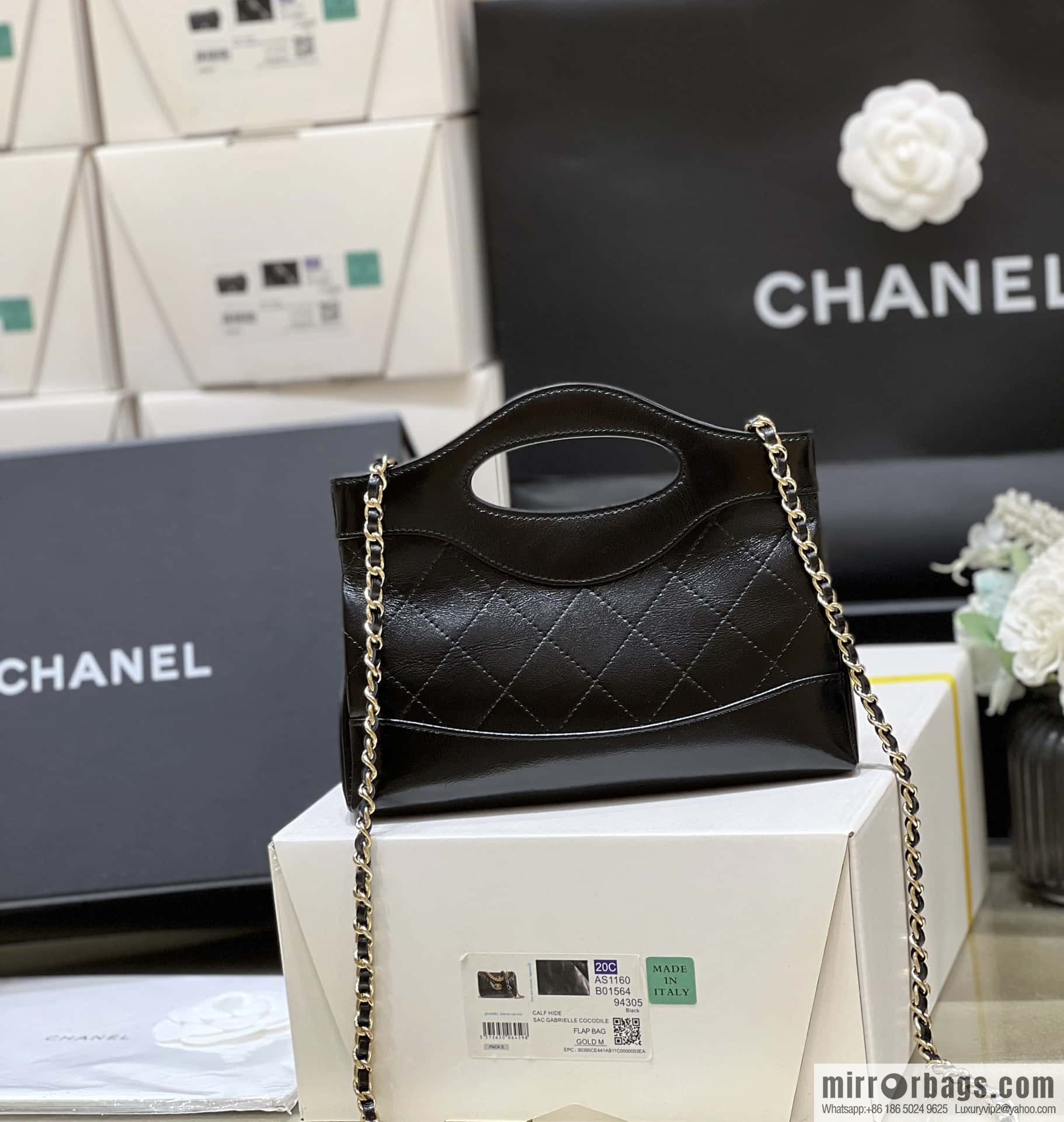 CHANEL 24C Early Spring Holiday Series 31bag nano AS3656