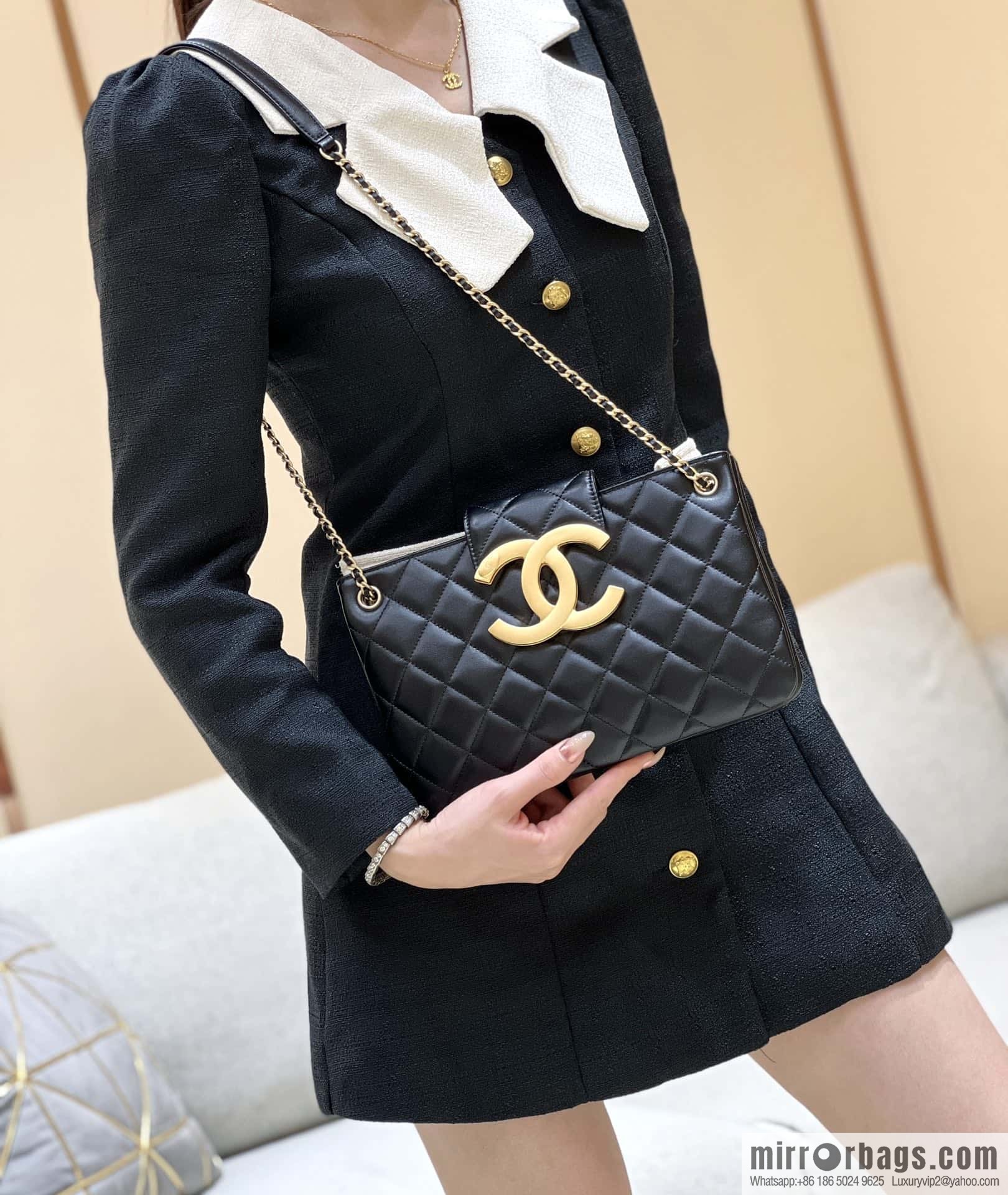 CHANEL 24C early spring vacation series, big double C Vintage tote shopping bag AS4603