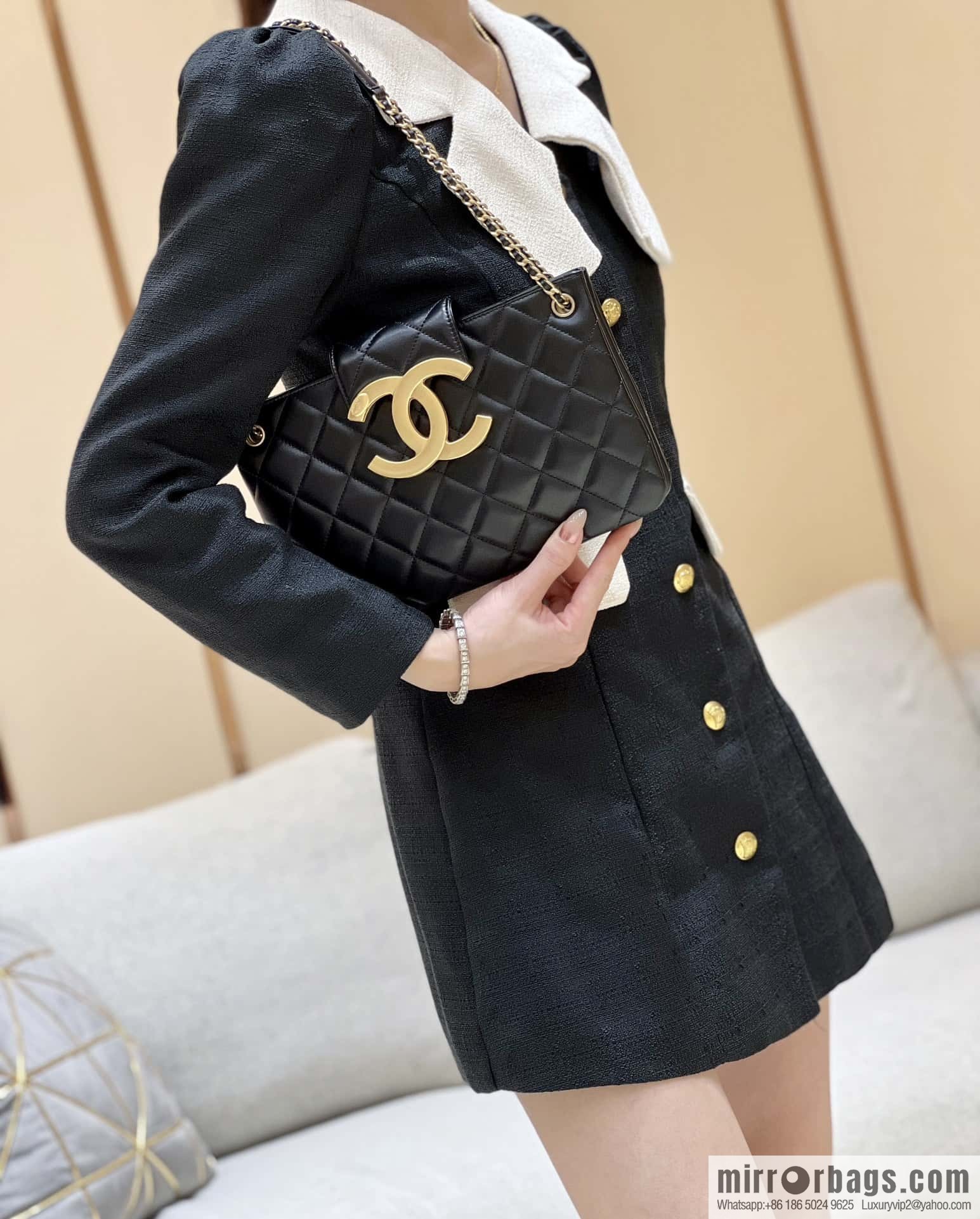 CHANEL 24C early spring vacation series, big double C Vintage tote shopping bag AS4603