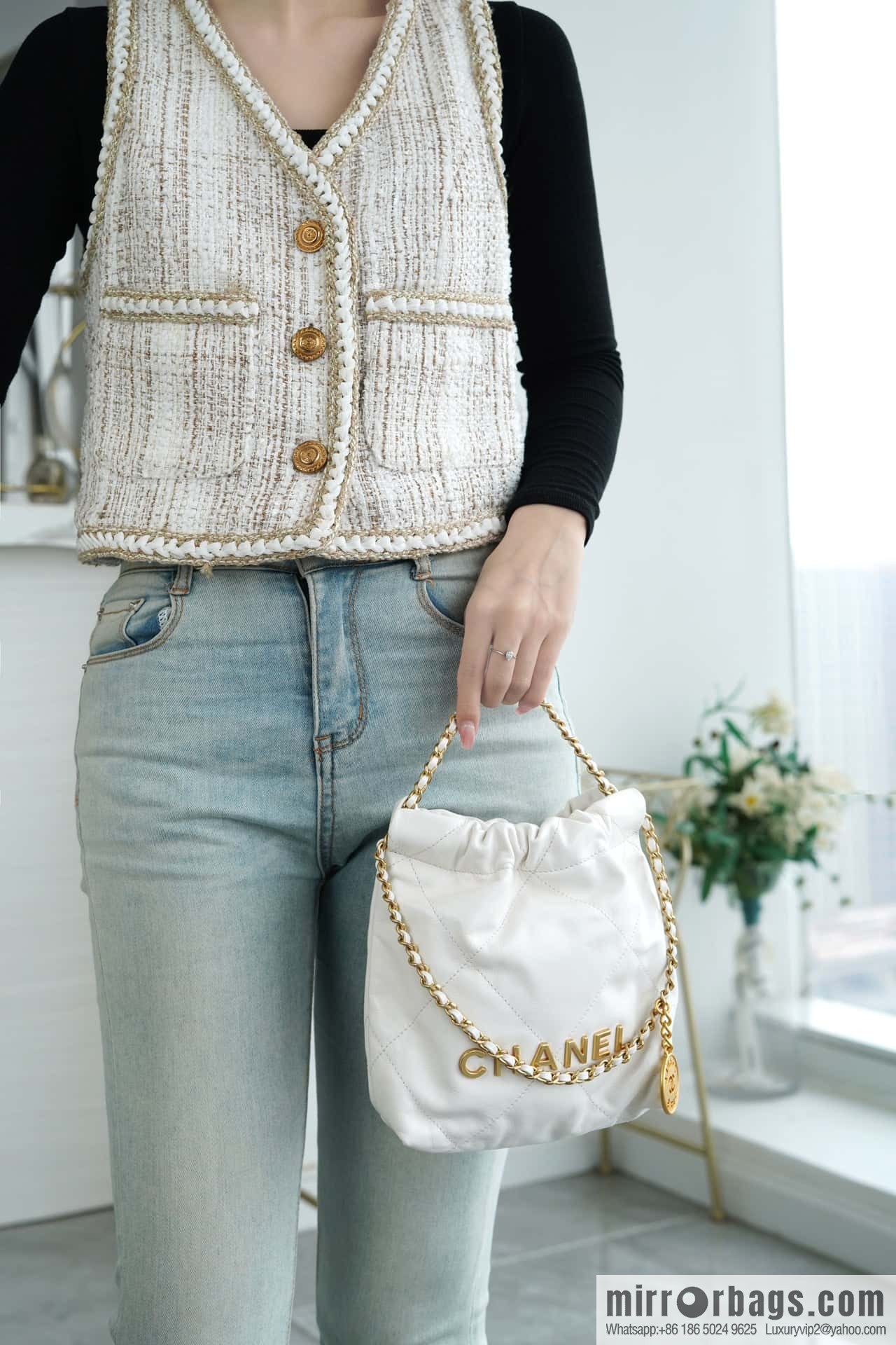 CHANEL 23s spring and summer new 22Mini bag original leather AS3980 white