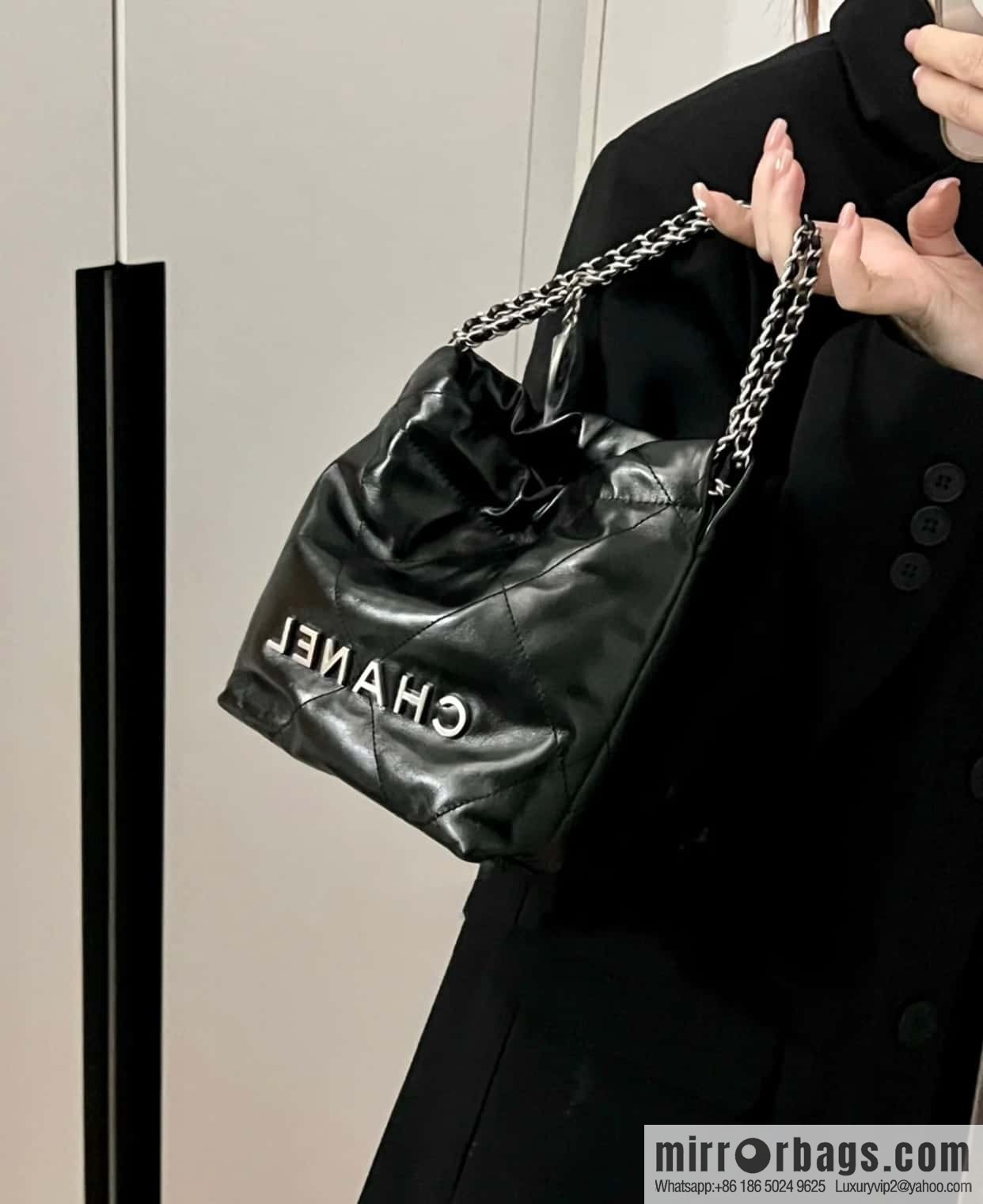 CHANEL 23s spring and summer new 22Mini bag original leather AS3980 black/silver buckle