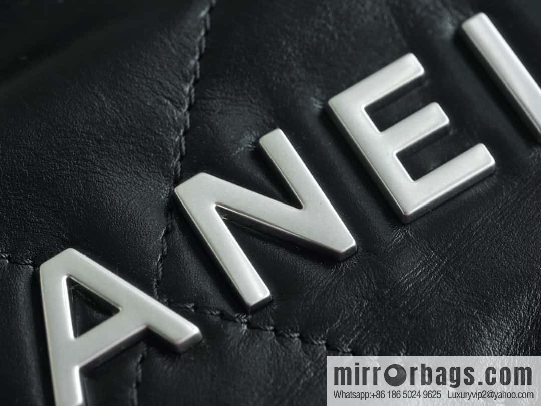 CHANEL 23s spring and summer new 22Mini bag original leather AS3980 black/silver buckle