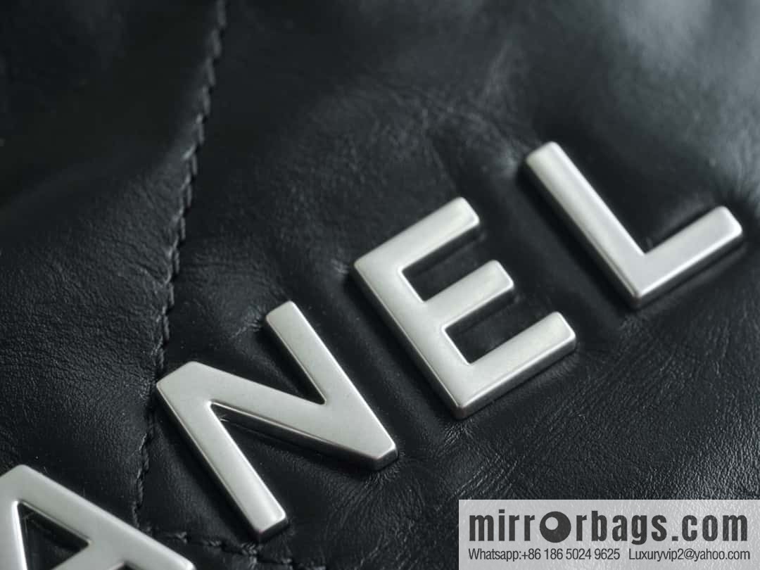 CHANEL 23s spring and summer new 22Mini bag original leather AS3980 black/silver buckle