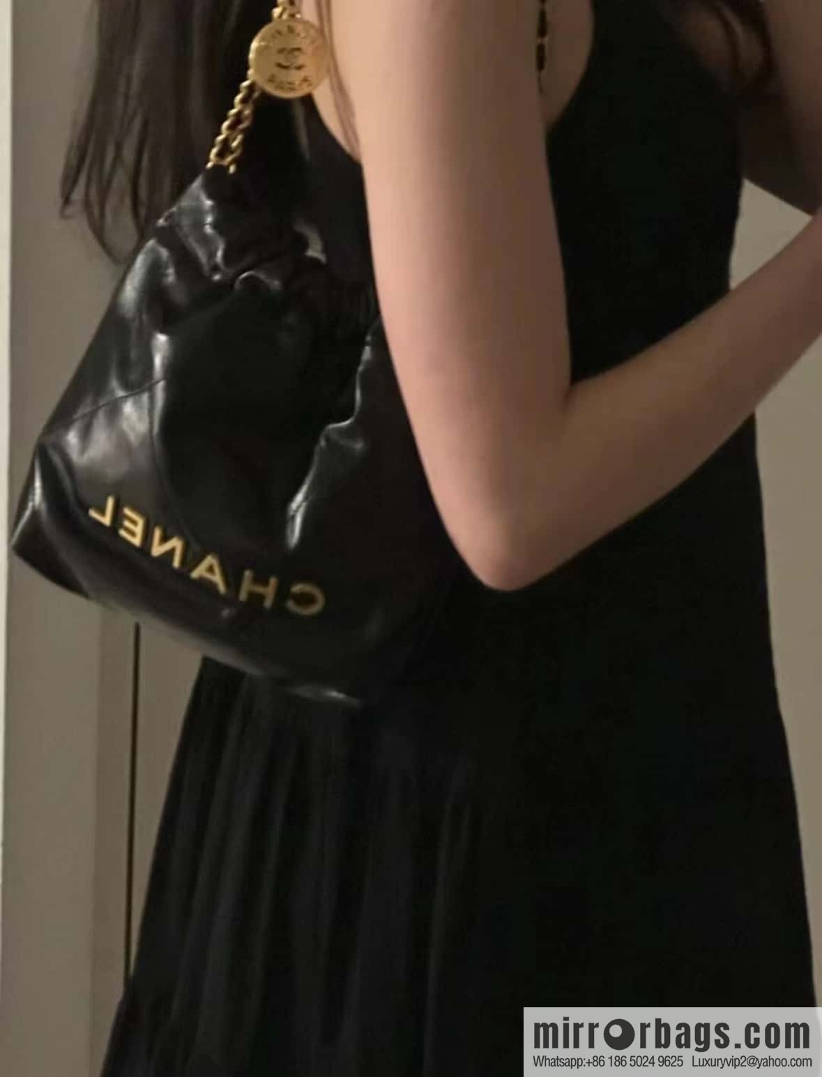 CHANEL 23s spring and summer new 22Mini bag original leather AS3980 black/gold buckle