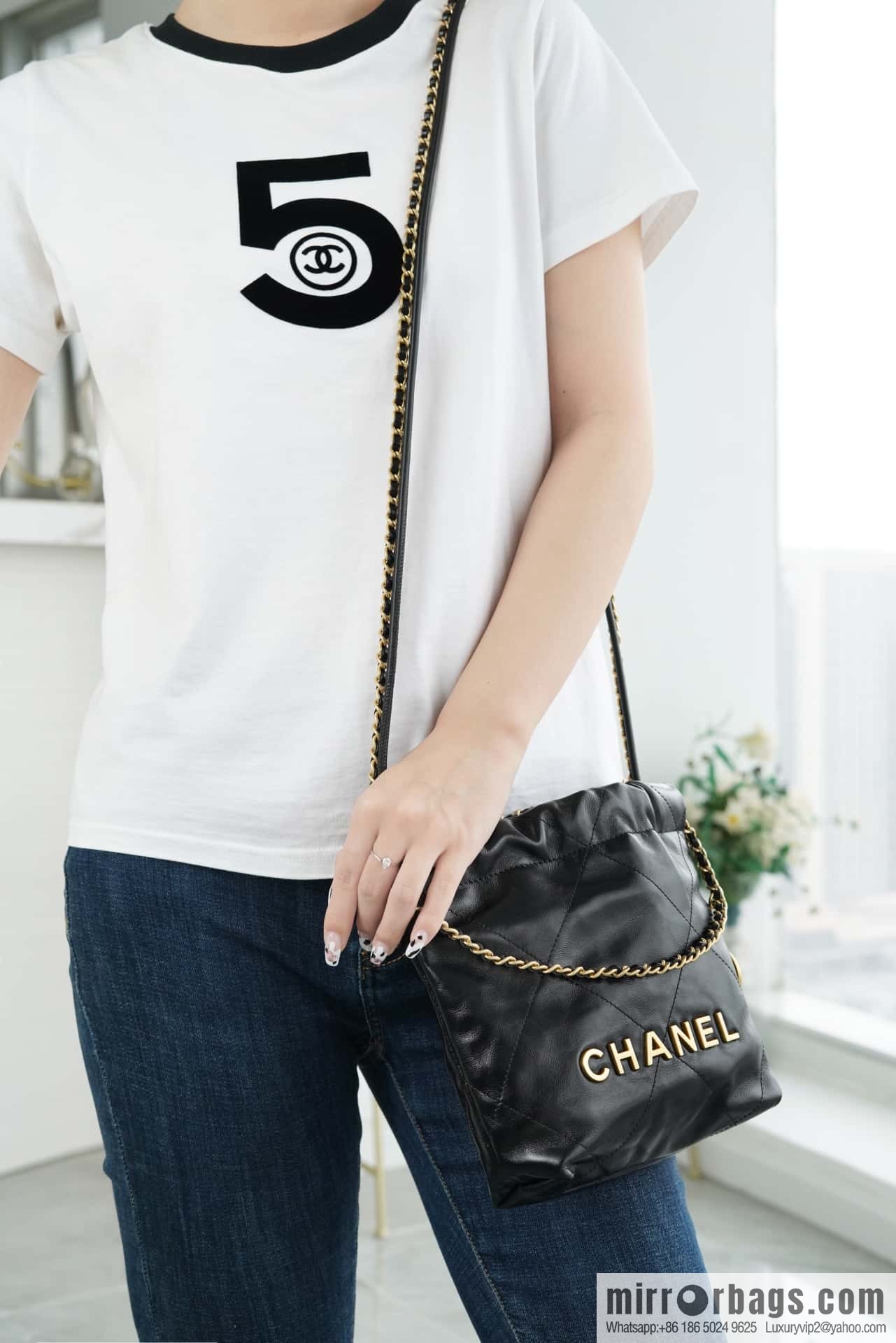 CHANEL 23s spring and summer new 22Mini bag original leather AS3980 black/gold buckle