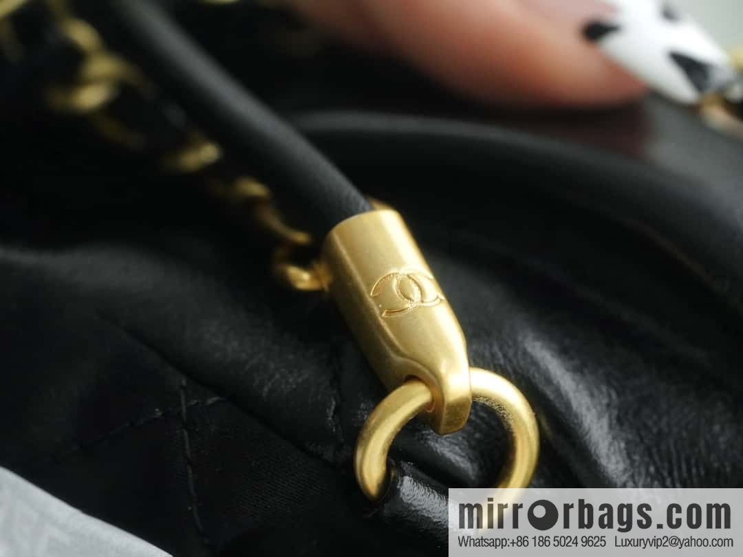 CHANEL 23s spring and summer new 22Mini bag original leather AS3980 black/gold buckle