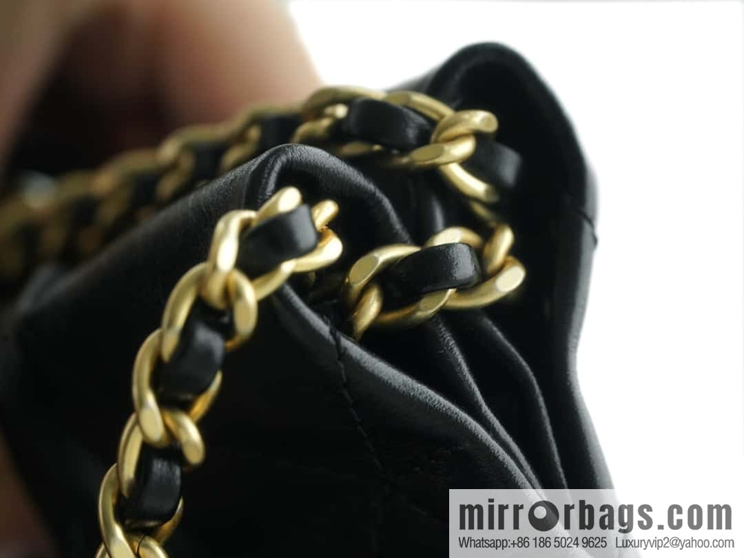 CHANEL 23s spring and summer new 22Mini bag original leather AS3980 black/gold buckle