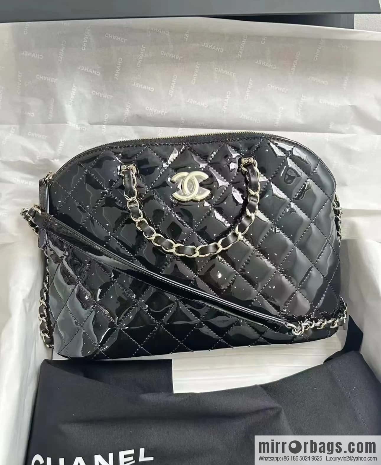 CHANEL 23S spring and summer series patent leather shell bag AS3969