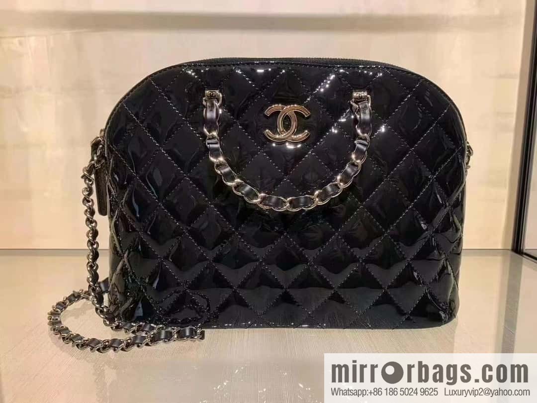 CHANEL 23S spring and summer series patent leather shell bag AS3969