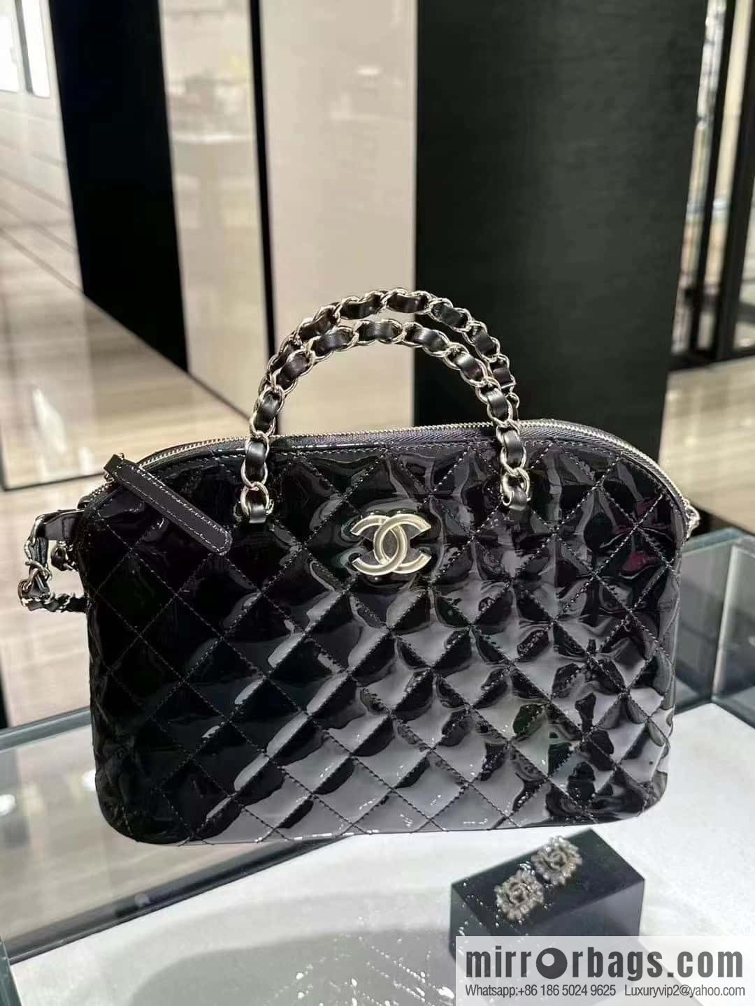CHANEL 23S spring and summer series patent leather shell bag AS3969