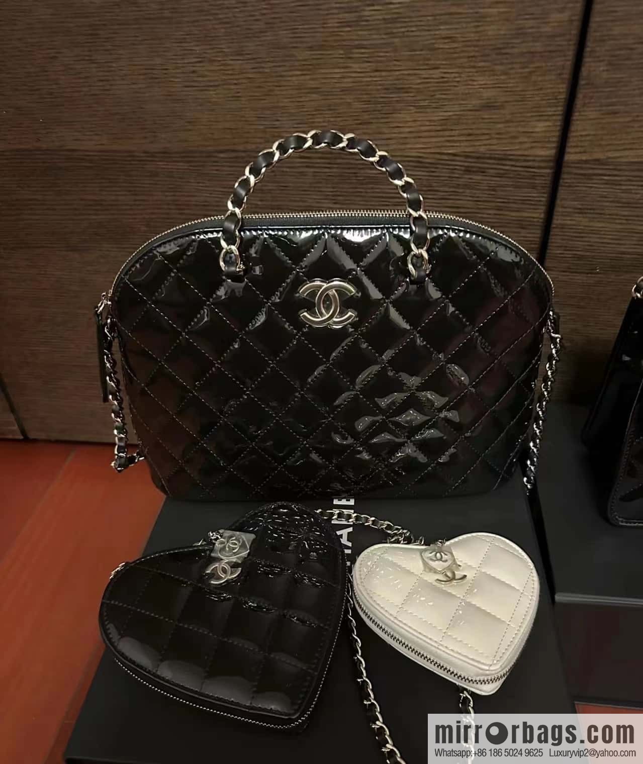 CHANEL 23S spring and summer series patent leather shell bag AS3969