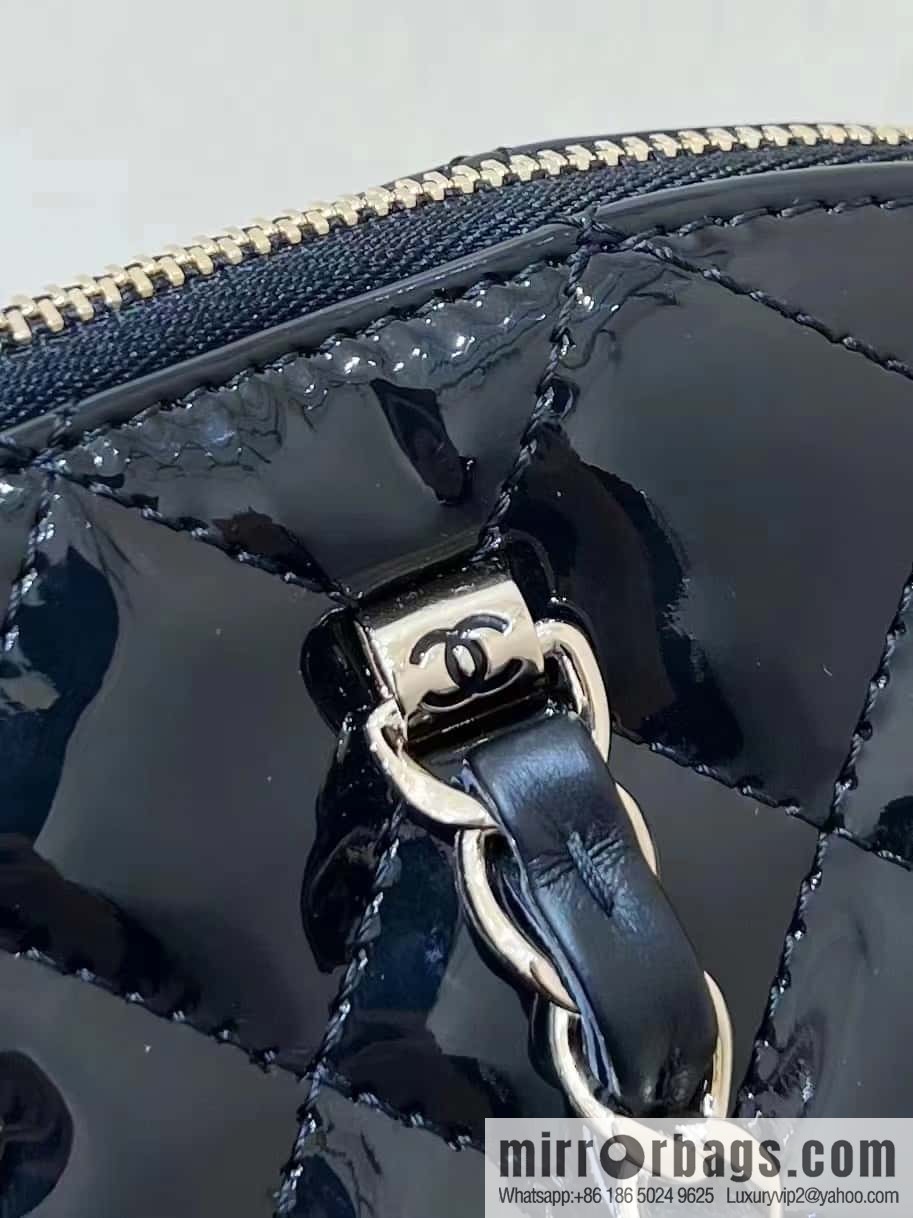CHANEL 23S spring and summer series patent leather shell bag AS3969