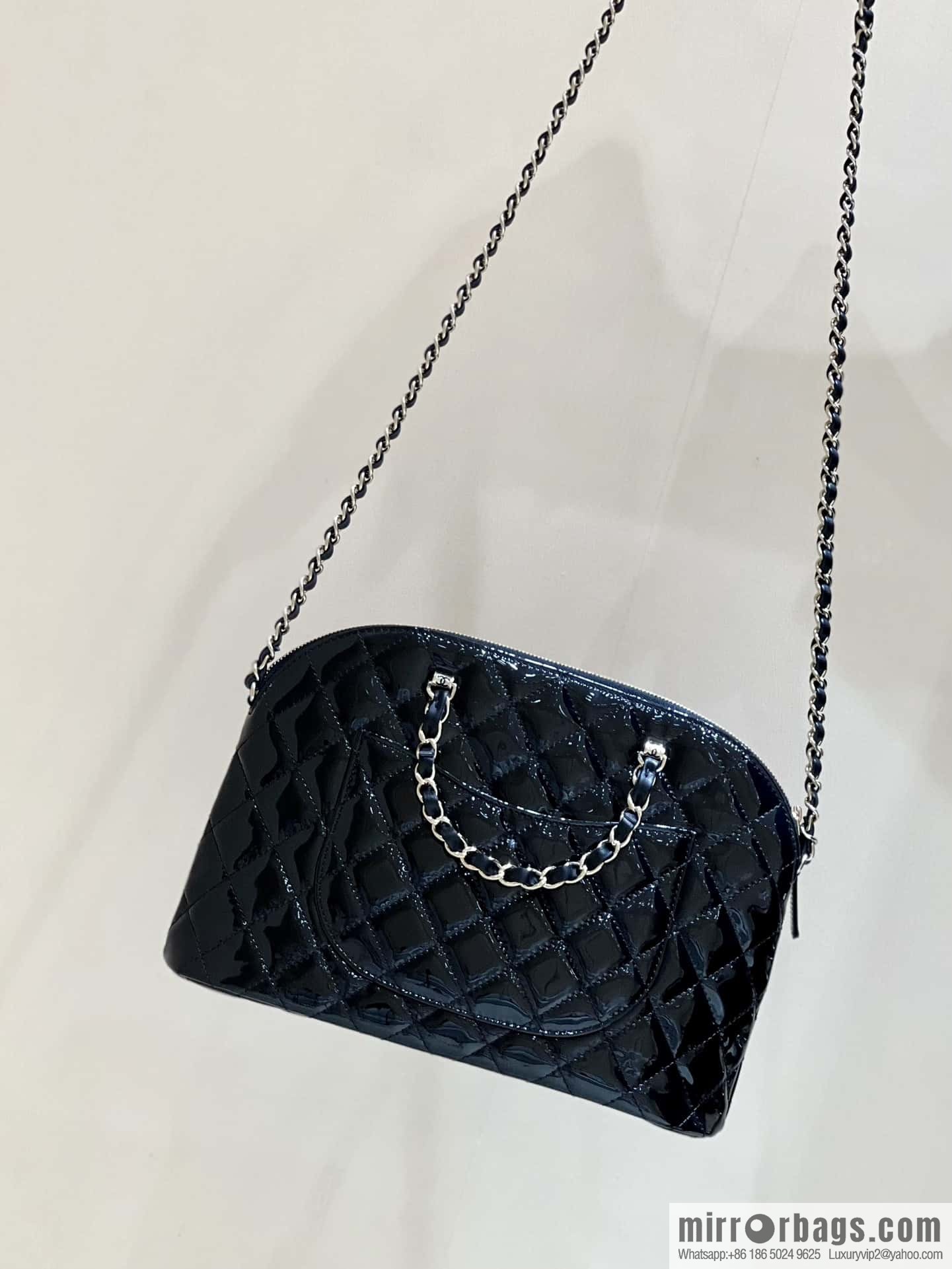 CHANEL 23S spring and summer series patent leather shell bag AS3969