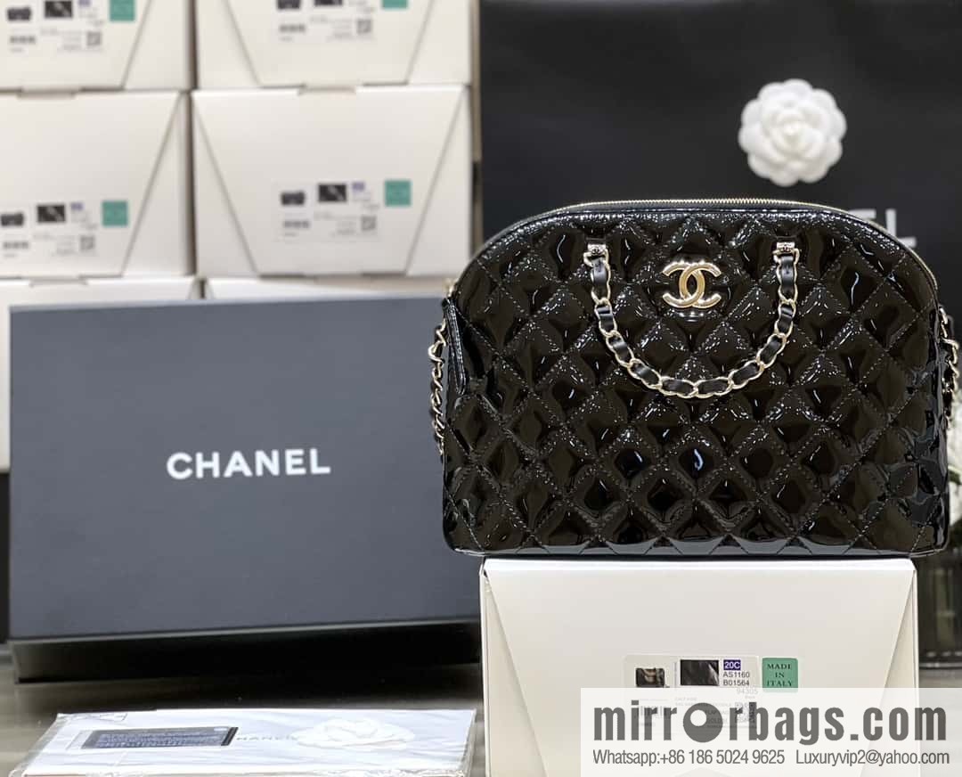CHANEL 23S spring and summer series patent leather shell bag AS3969