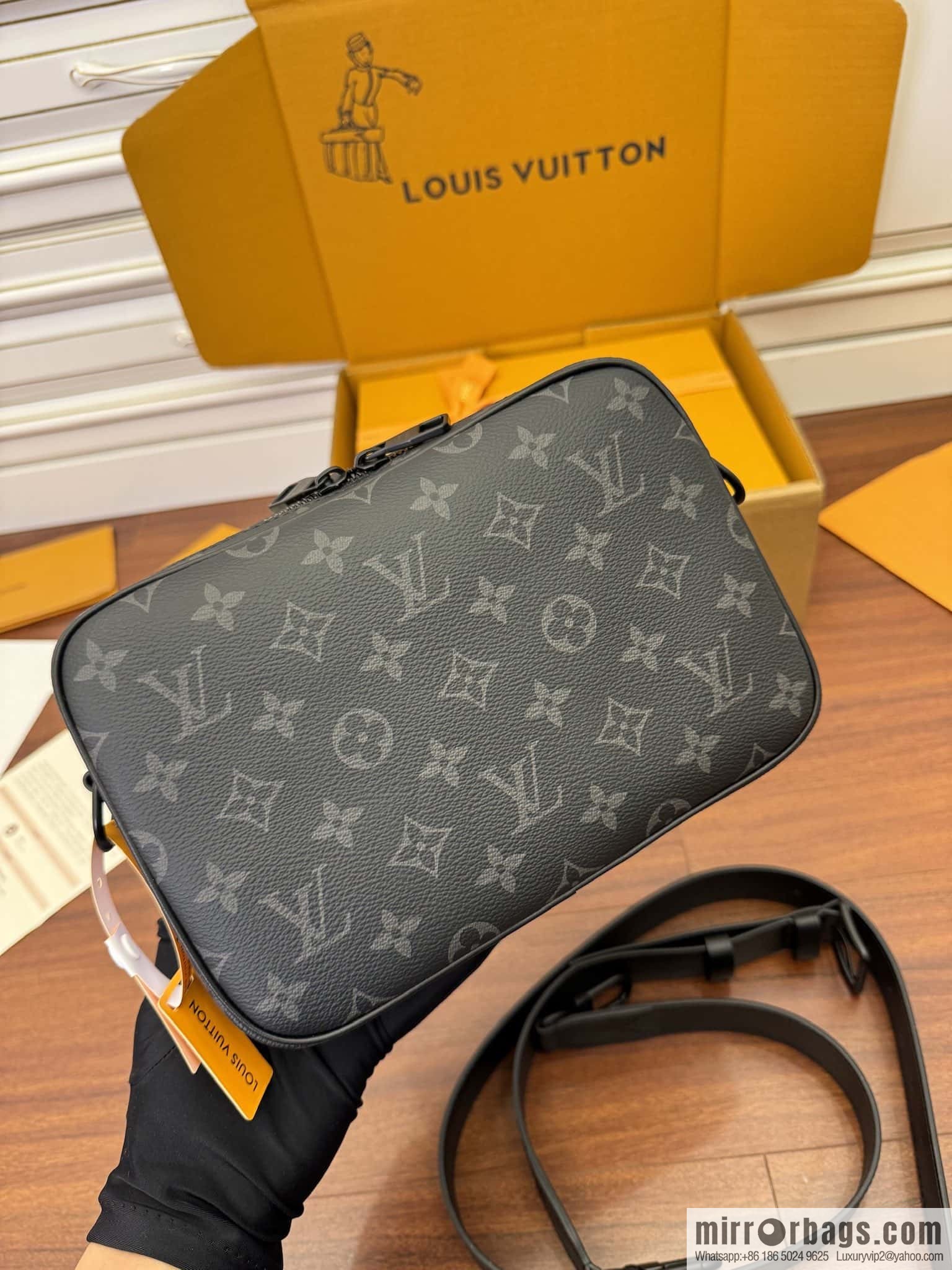 LV M46795 Steamer Messenger