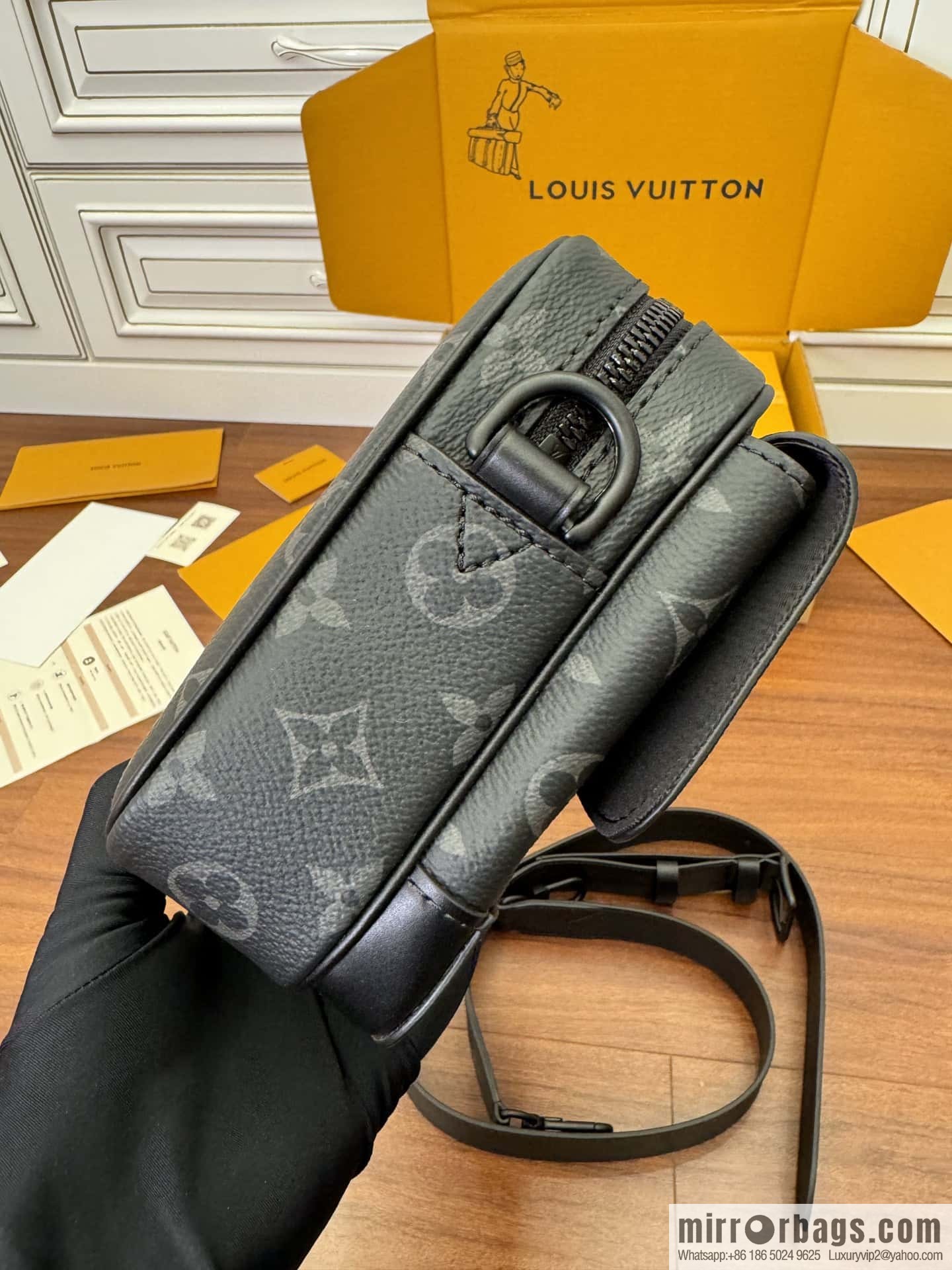 LV M46795 Steamer Messenger